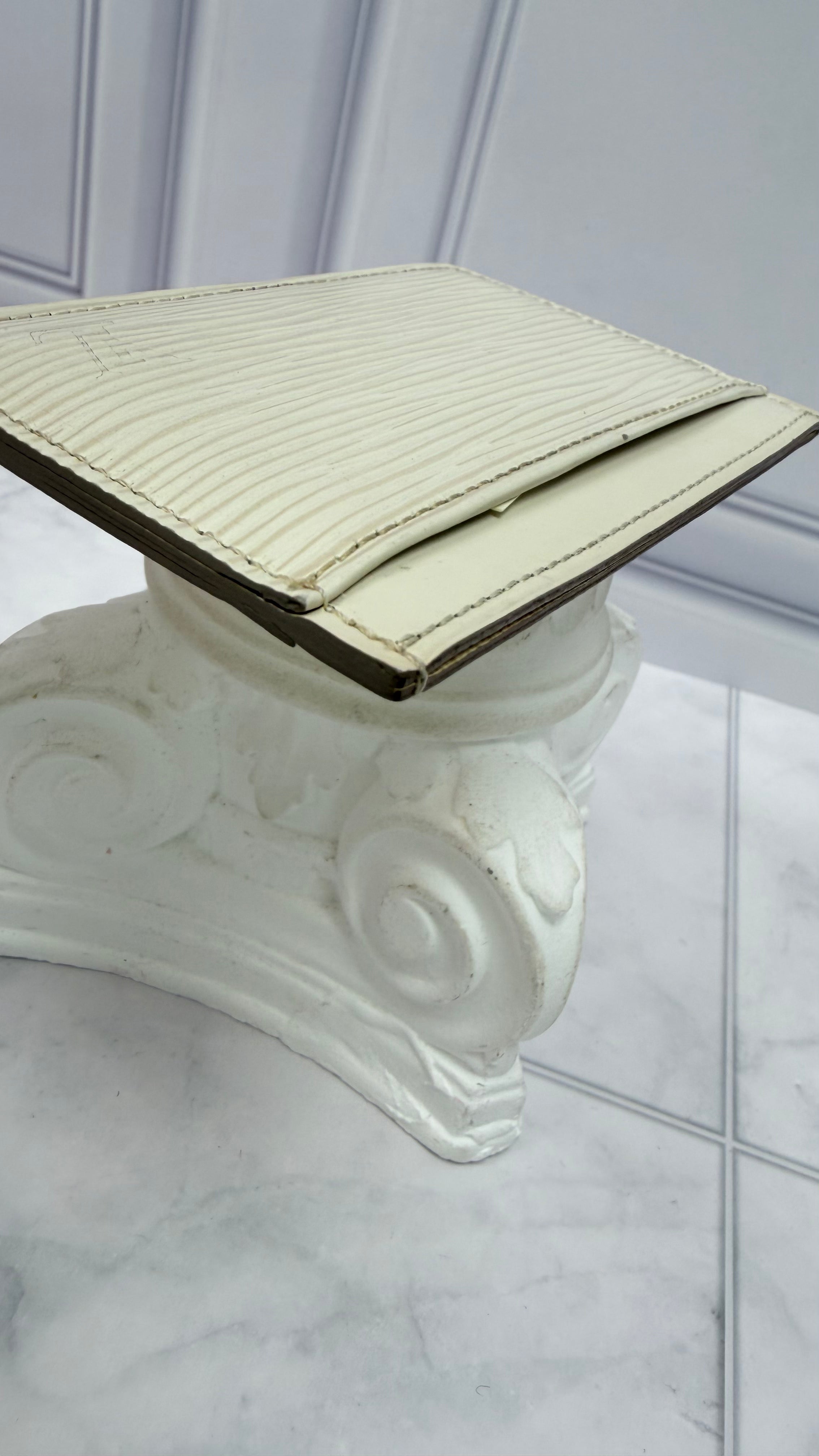 Louis Vuitton Ivory Epi Card Holder