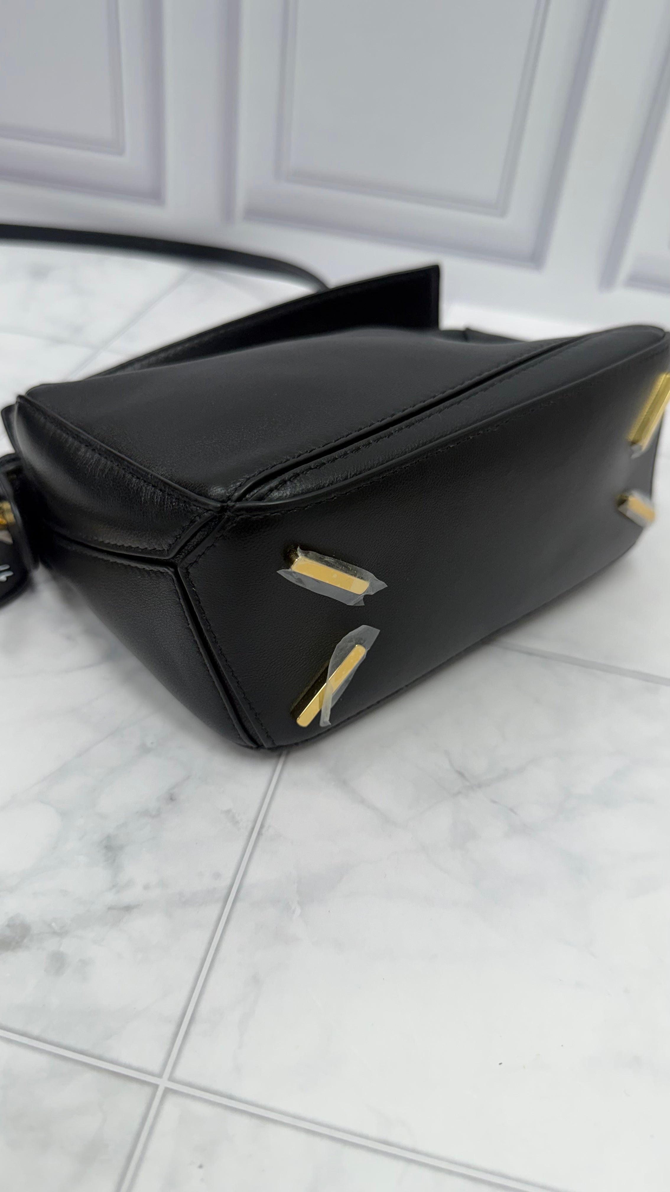 *DONS DROP* LIKE NEW- Loewe Black Lambskin Mini Puzzle Bag