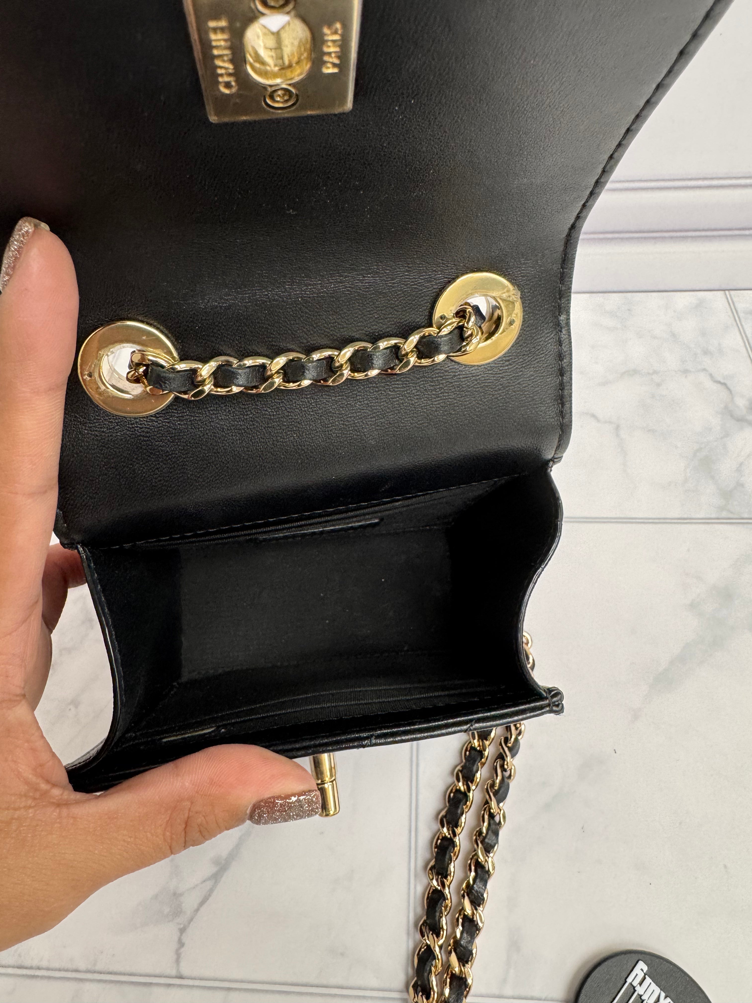 *DONS DROP* Chanel Black Quilted Lambskin Leather Trendy CC Mini Crossbody