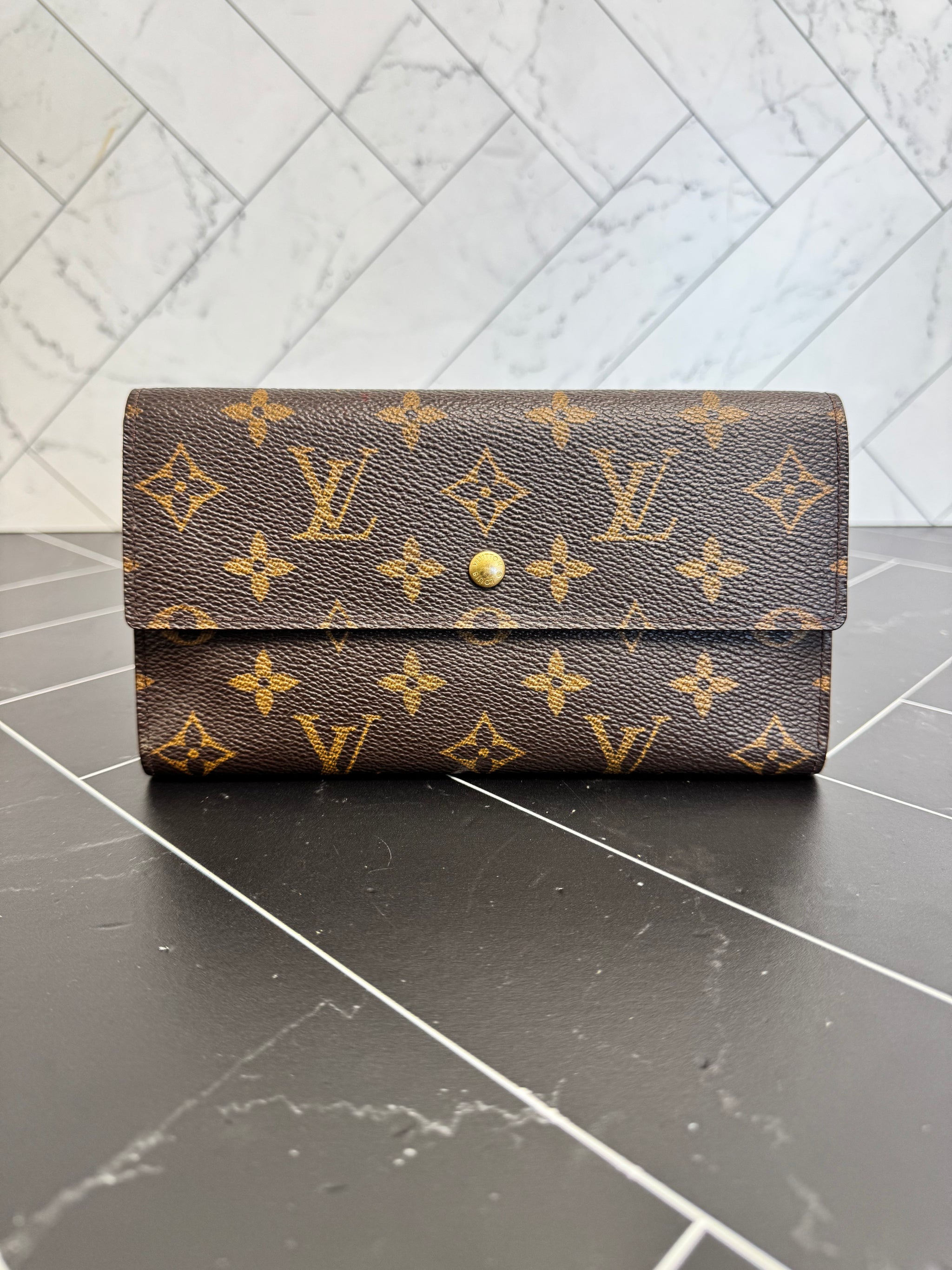 Louis Vuitton Monogram International Wallet