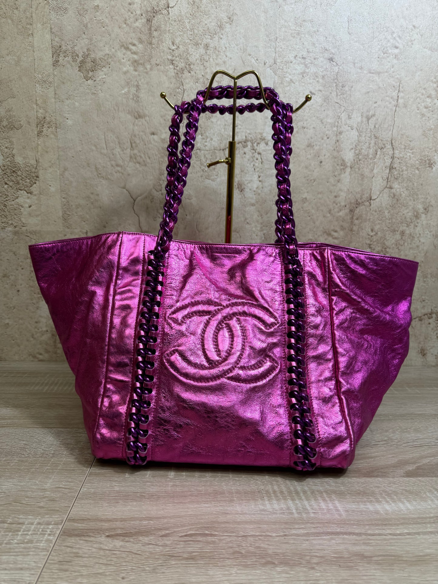 Chanel Metallic Pink Cracked Calfskin Leather Modern Chain Tote