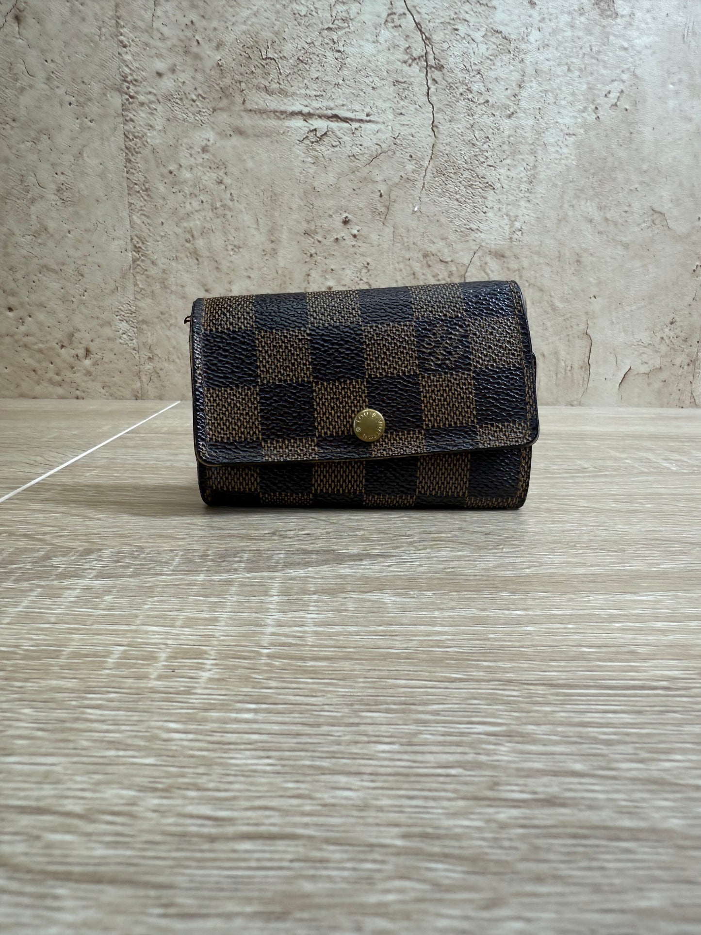 Louis Vuitton Damier Ebene 6 Key Ring Case