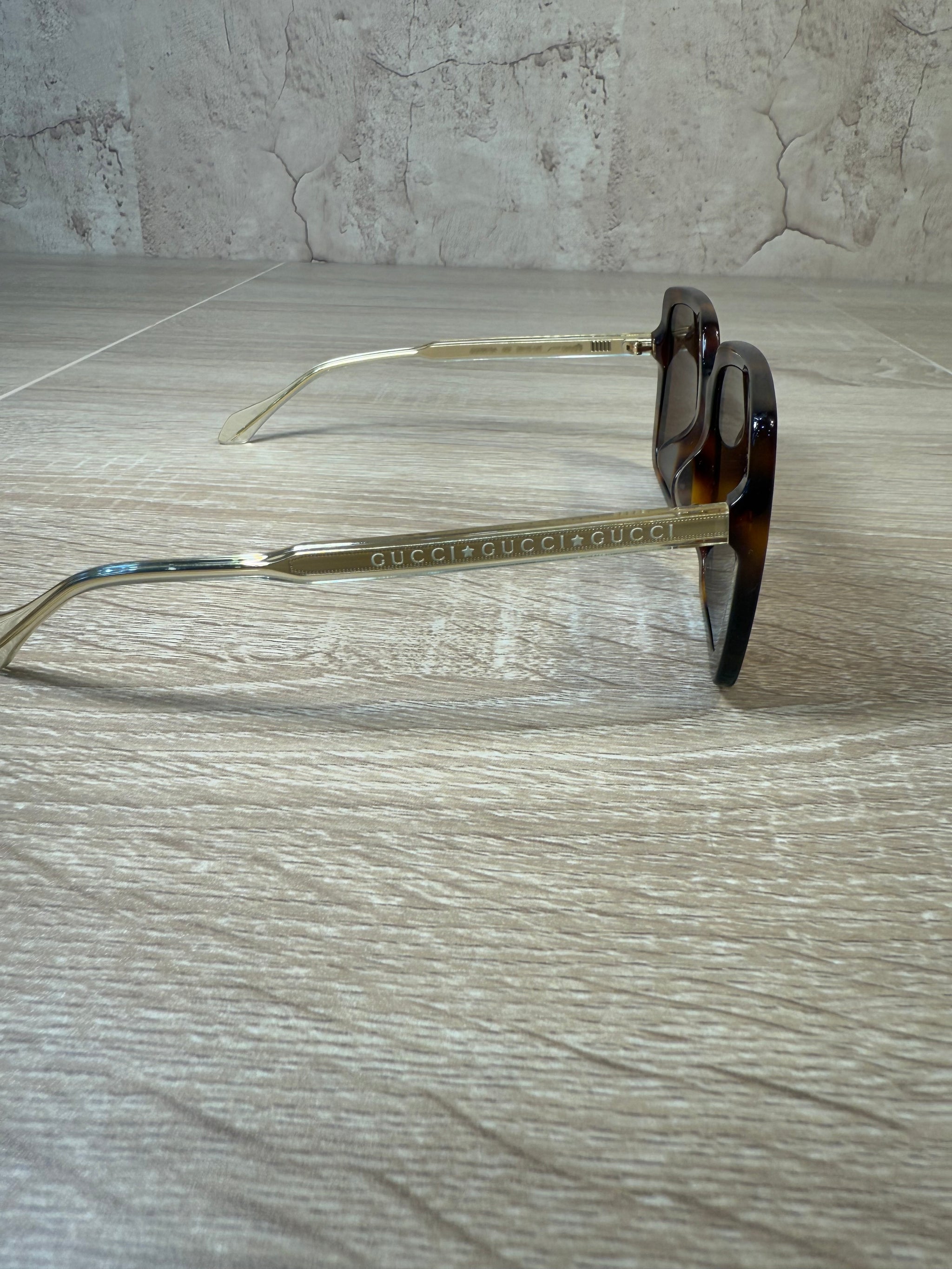 BRAND NEW Gucci Tortoiseshell & Gold Oversized Sunglasses