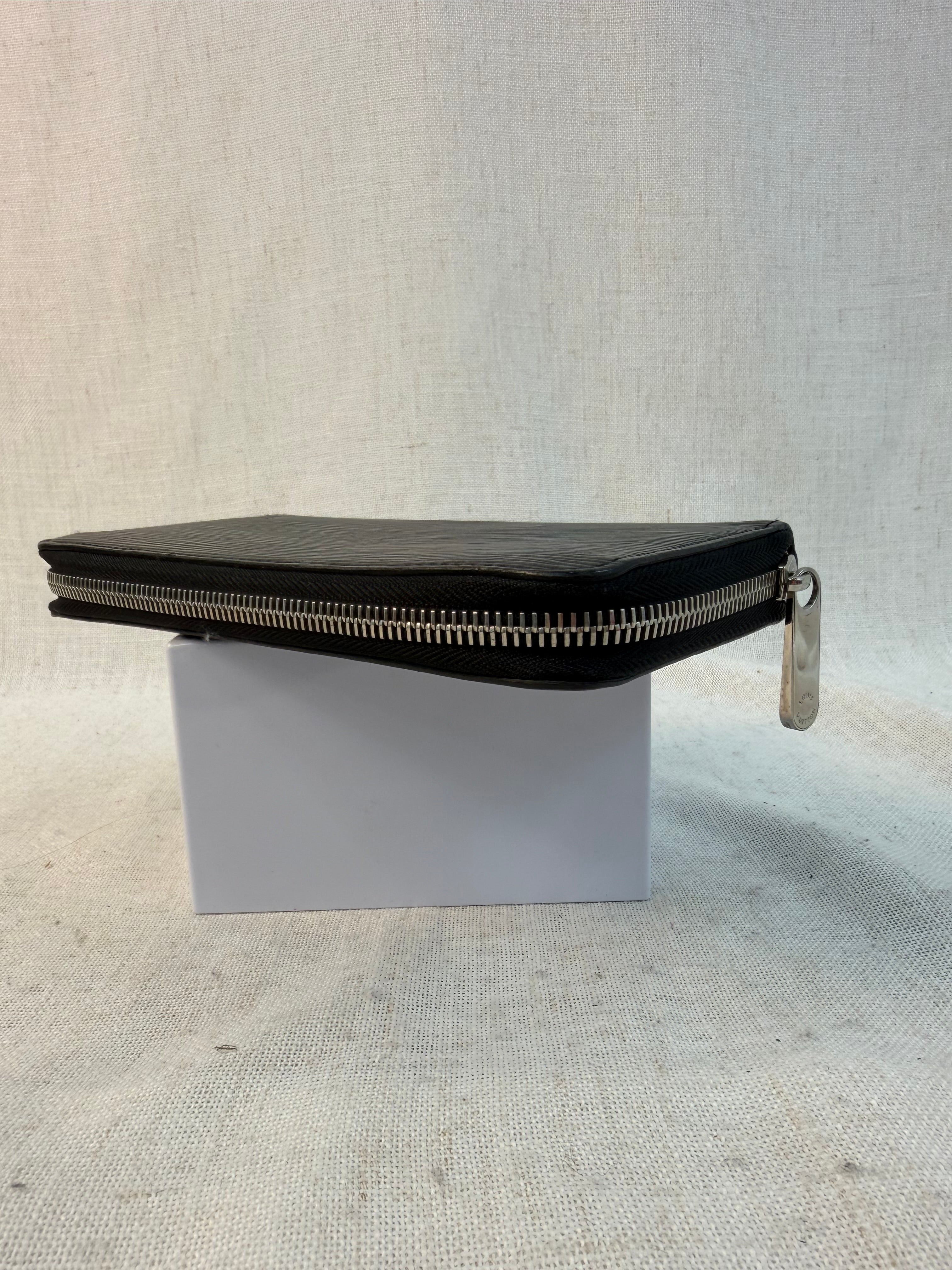 Louis Vuitton Black Epi Zippy Wallet