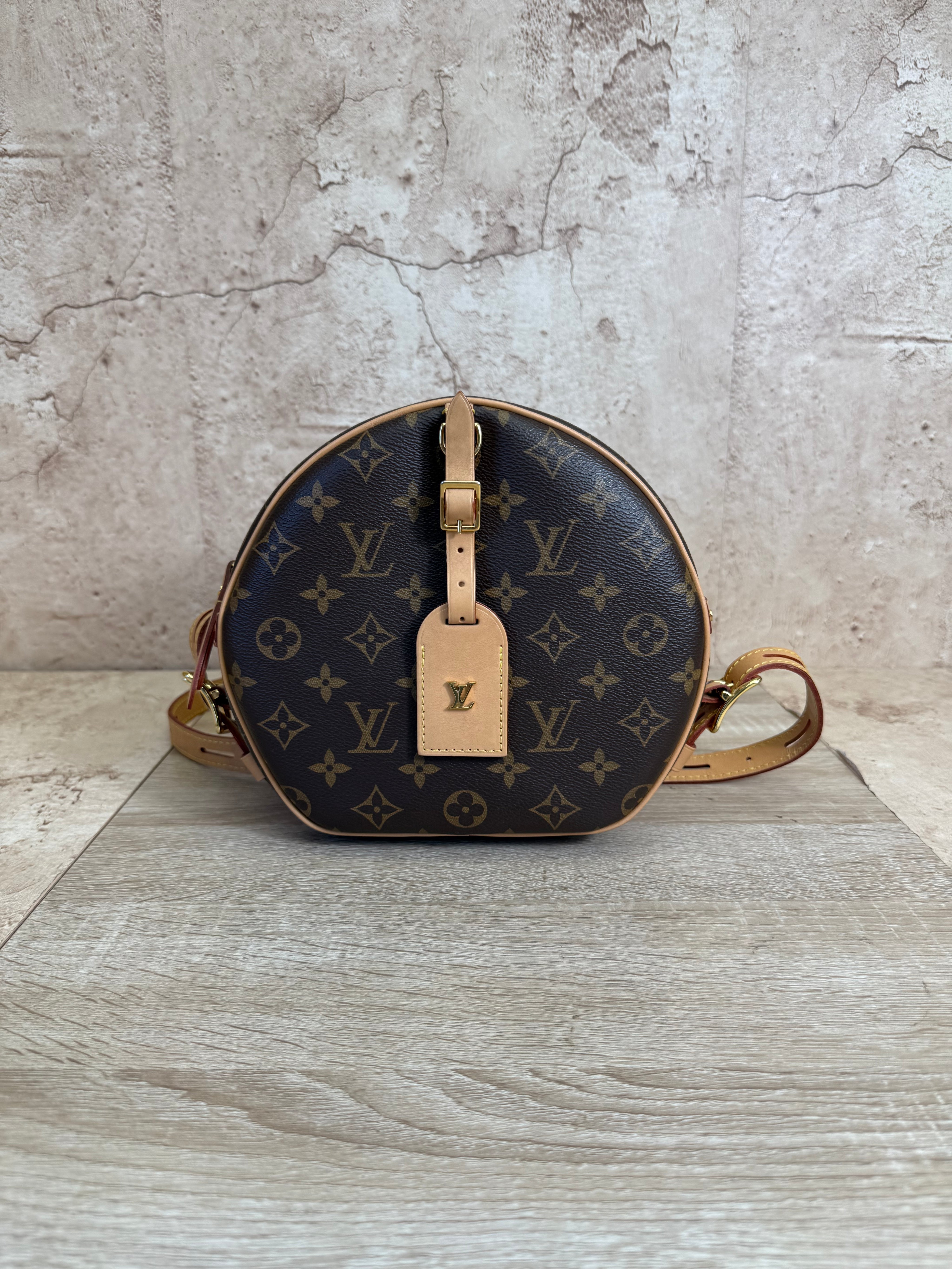 Louis Vuitton Monogram Boite Chapeau Souple MM
