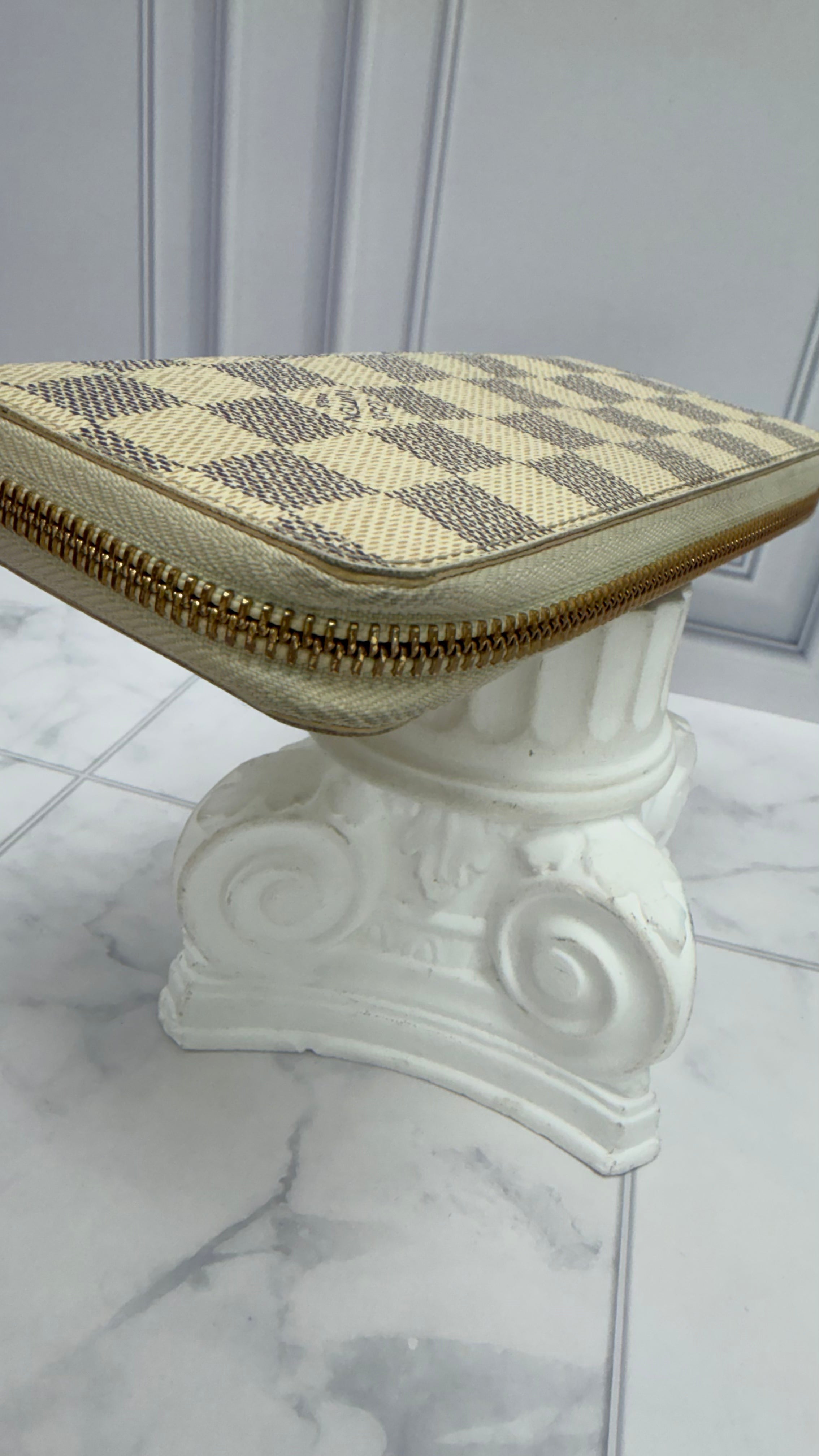 Louis Vuitton Damier Azur Clemence Zippy Wallet