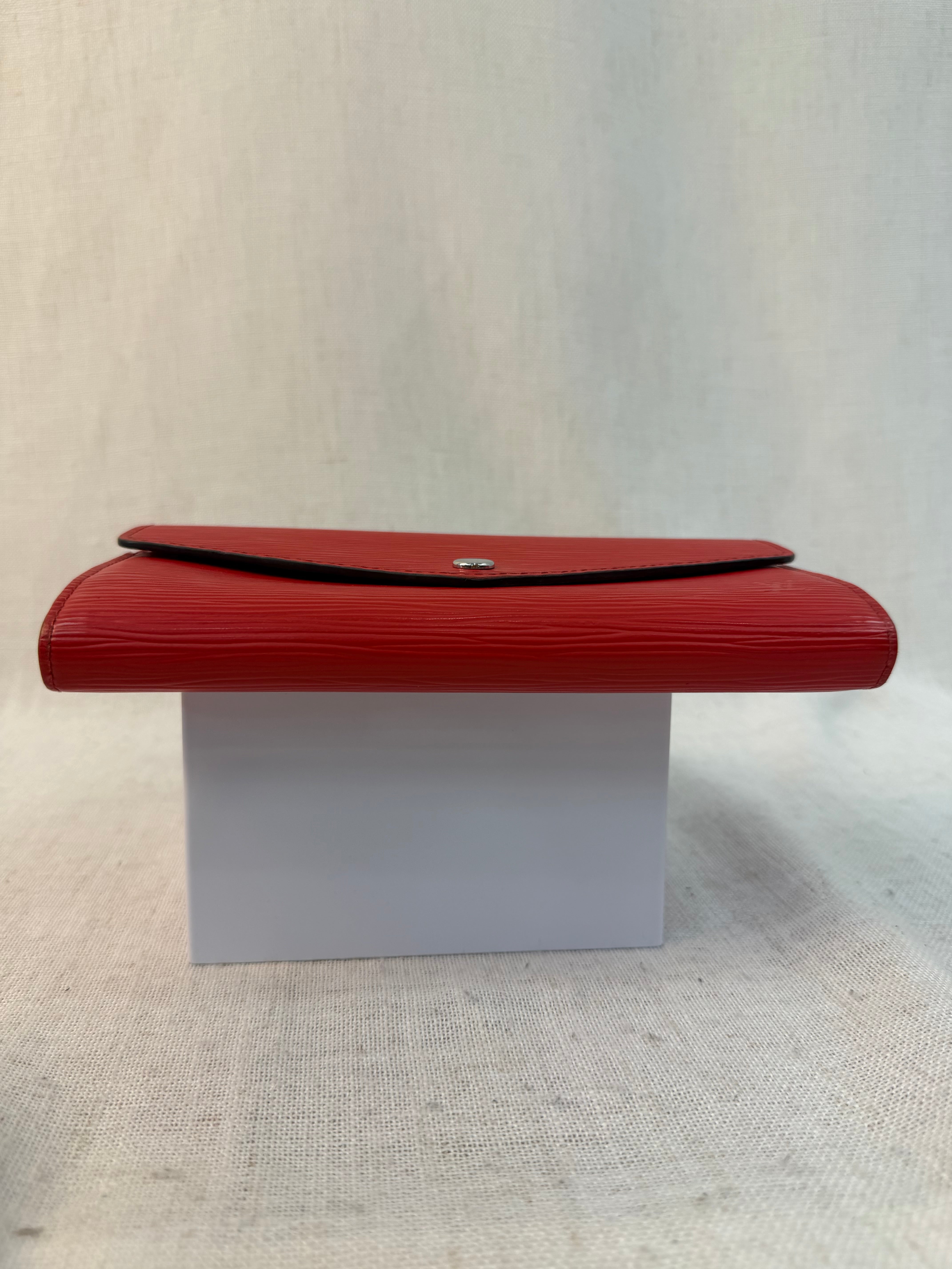 LIKE NEW Louis Vuitton Red Epi Sarah Wallet