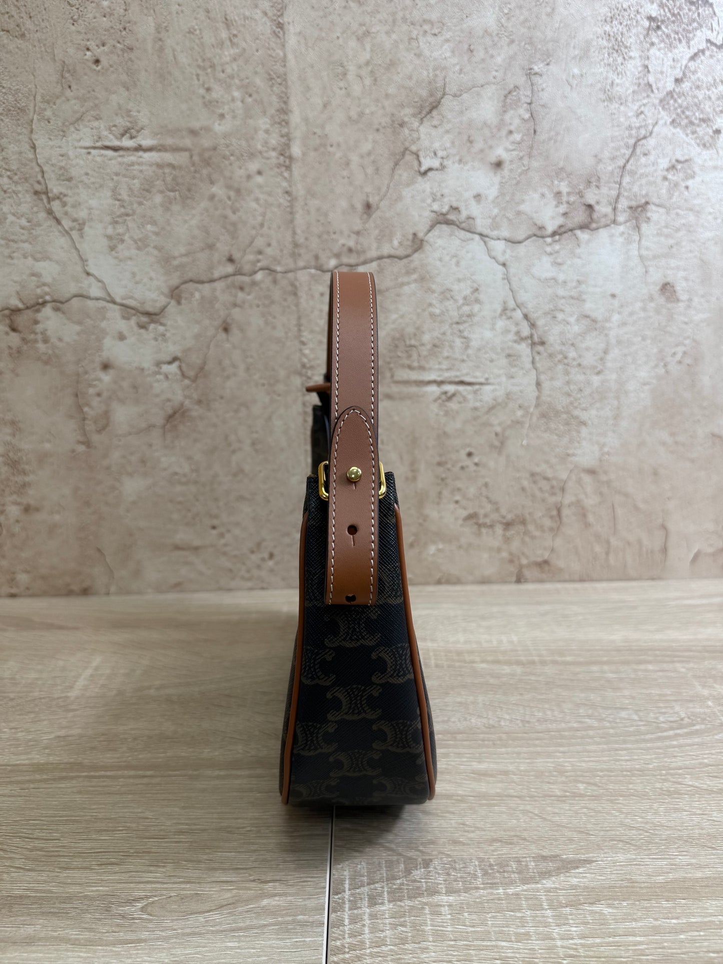 💚 BRAND NEW Celine Brown Ava Triomphe Shoulder Bag