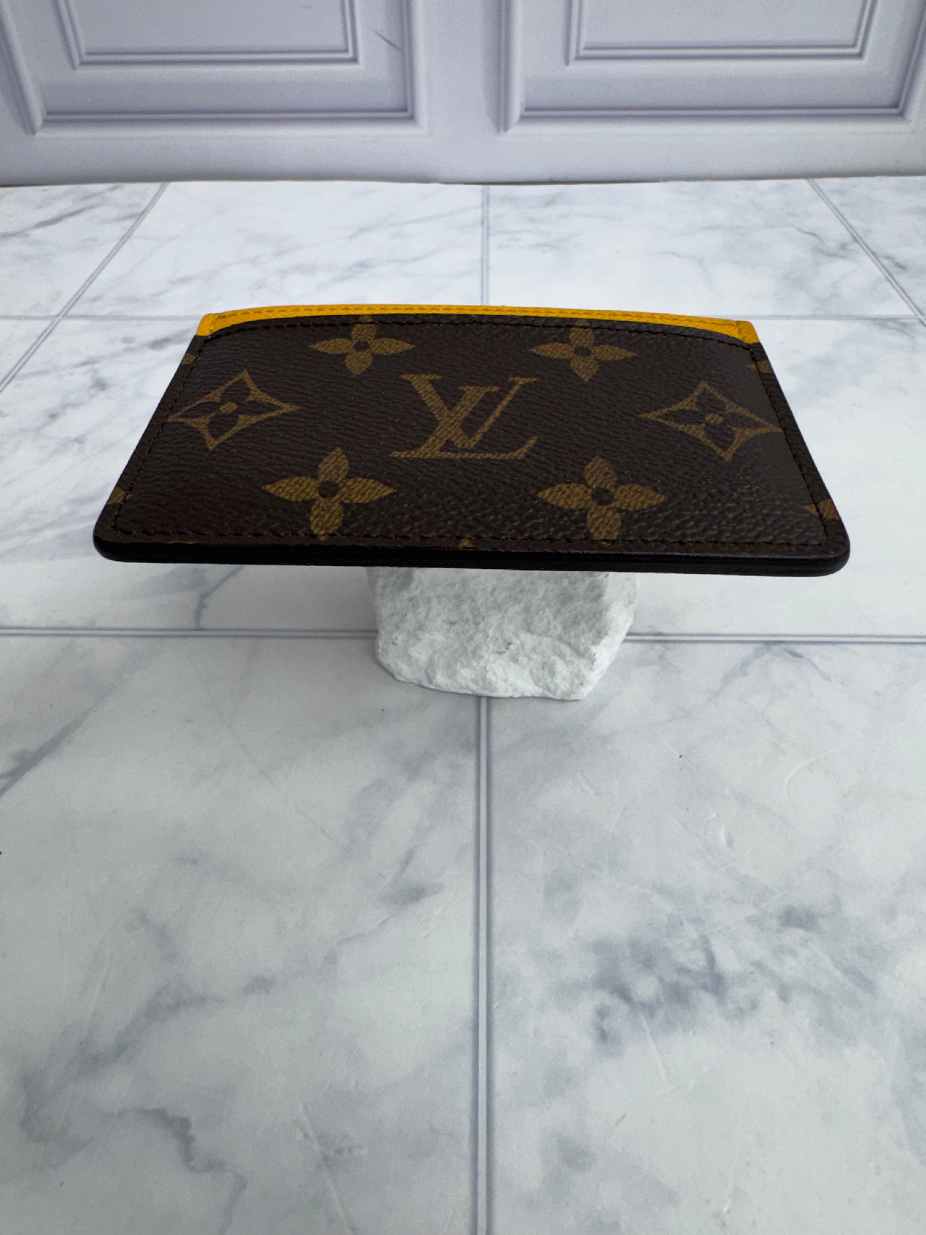 LIKE NEW - Louis Vuitton Monogram & Yellow Card Holder