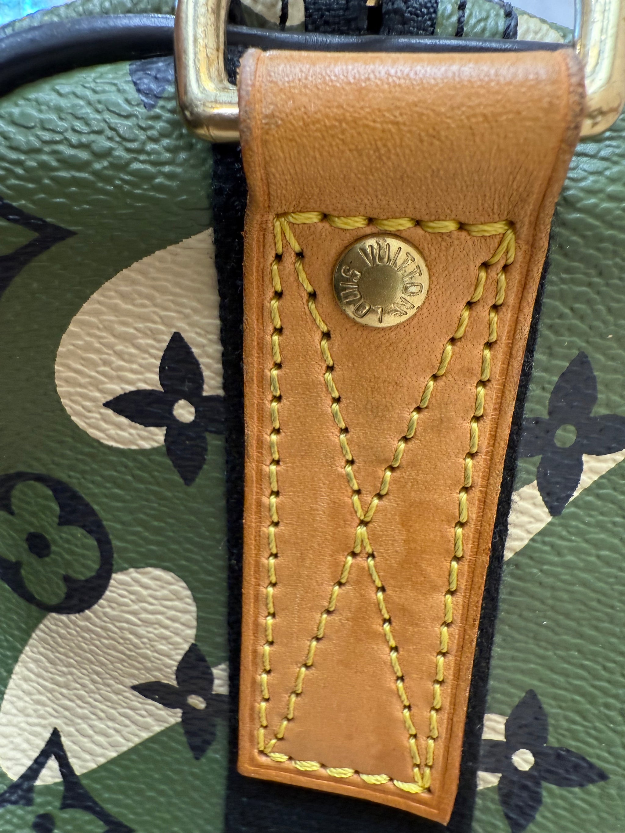 Louis Vuitton x Murakami Green Monogramouflage Keepall 55 Bandoulière