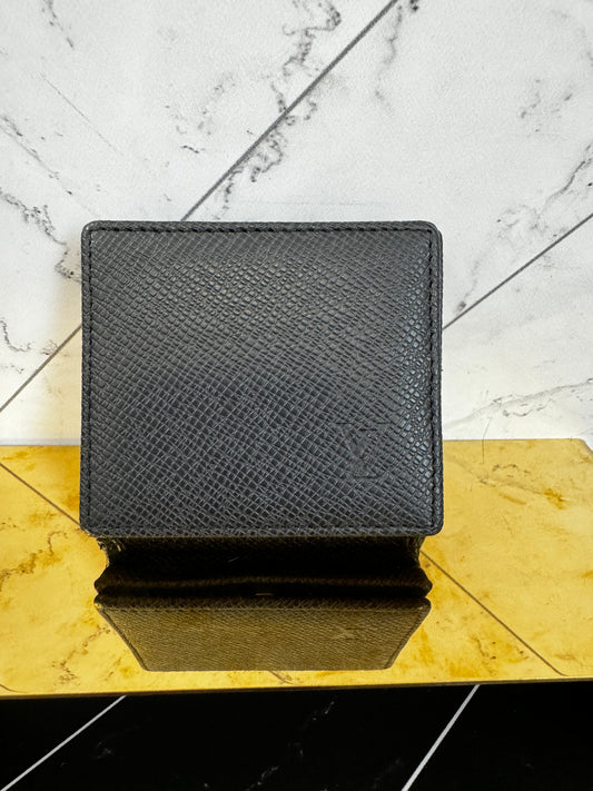 Louis Vuitton Black Taiga Portomone Boite Coin Case