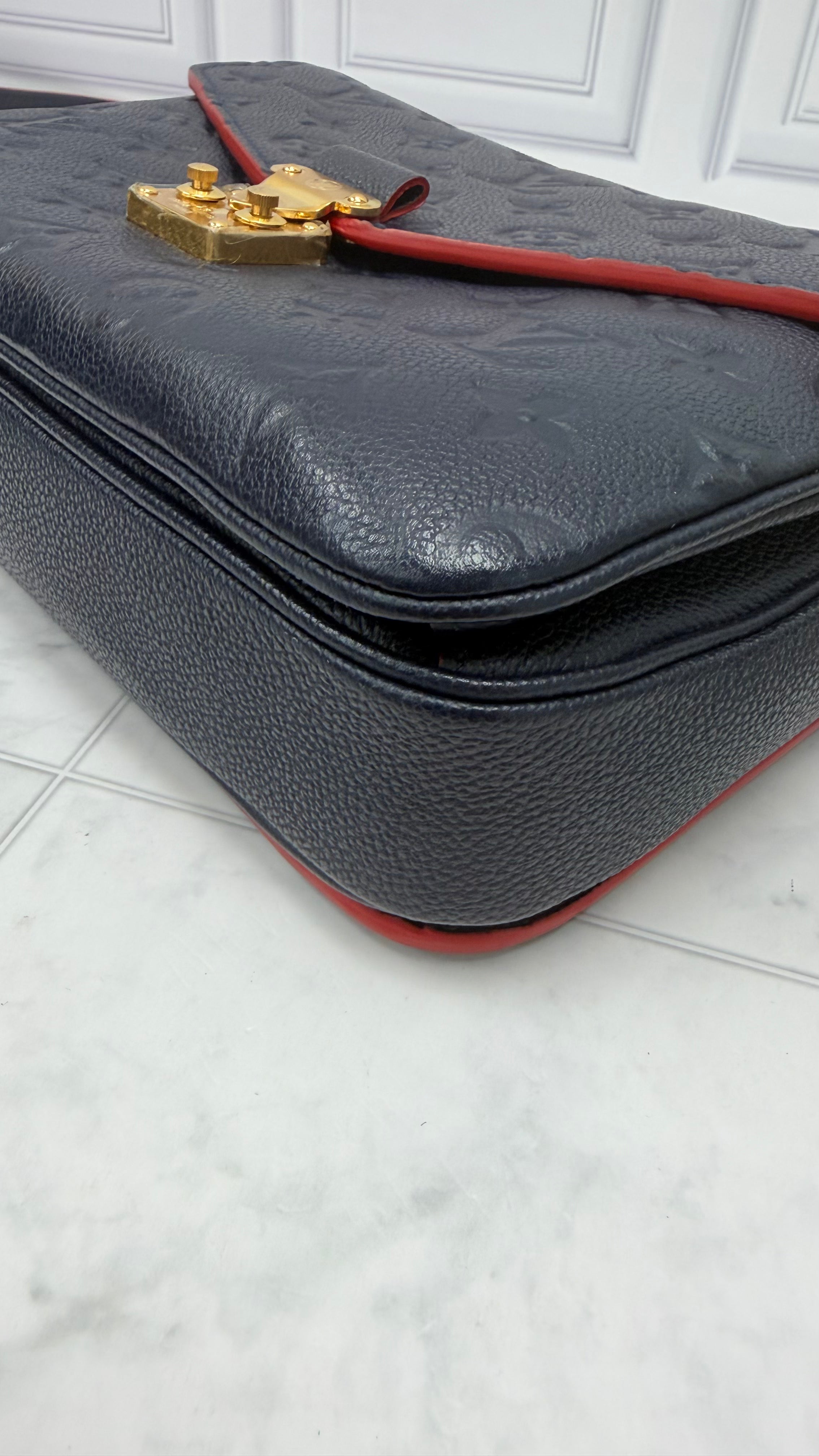 *DONS DROP* BRAND NEW - Louis Vuitton Blue Monogram Empreinte Pochette Metis