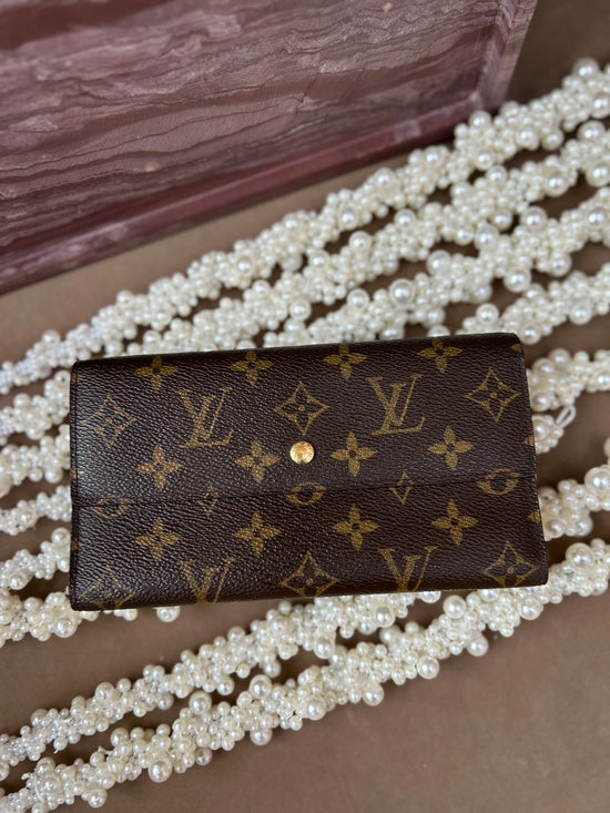 Louis Vuitton Monogram International Wallet