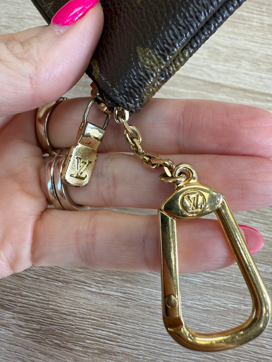 Louis Vuitton Monogram Key Cles