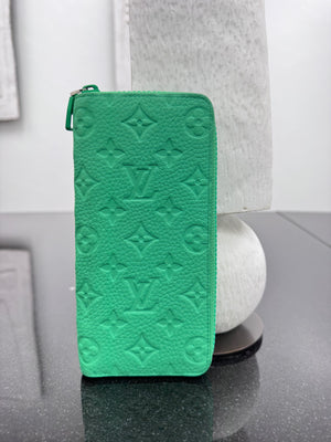 LIKE NEW - Louis Vuitton Green Embossed Monogram Zippy Wallet