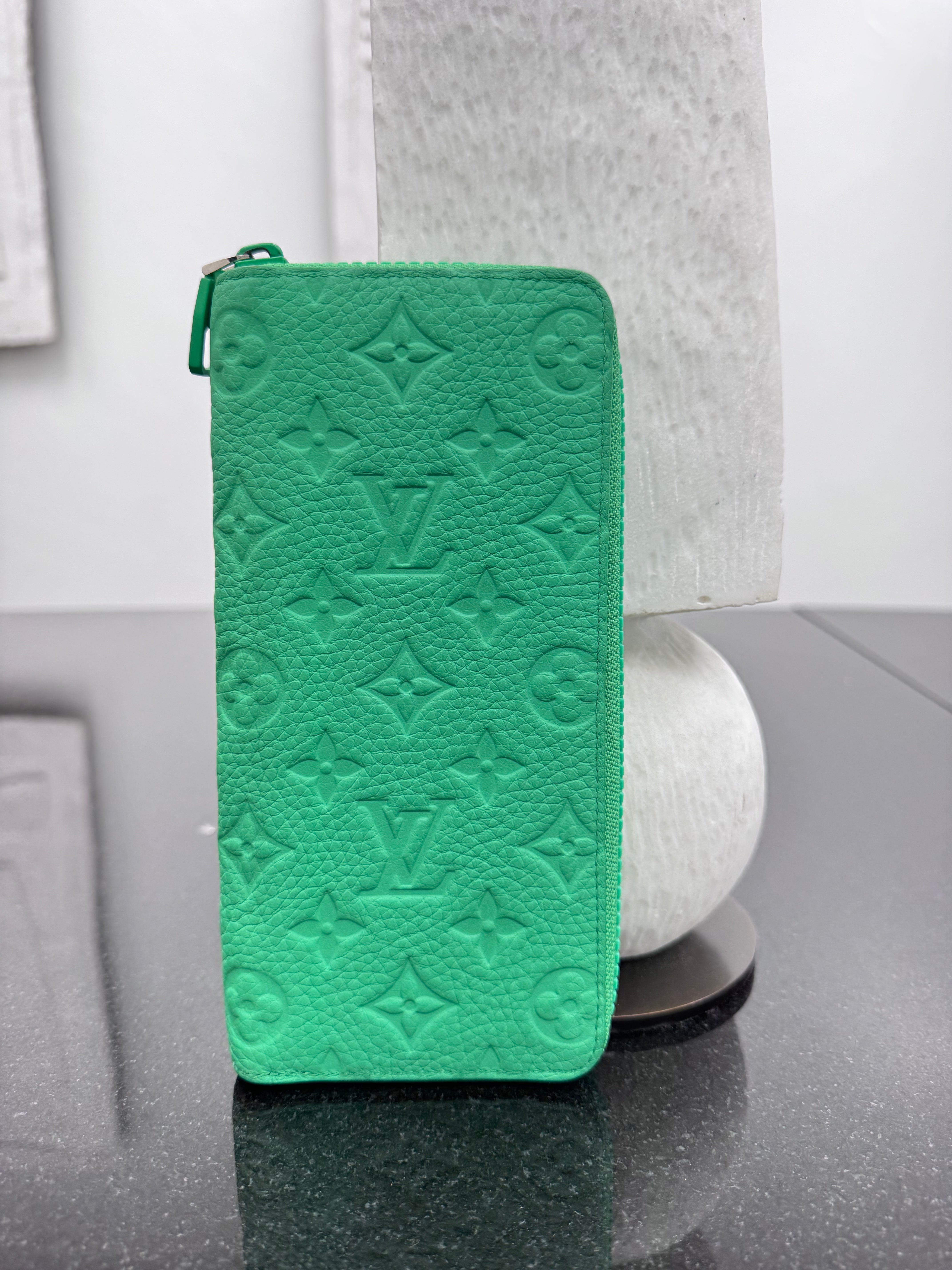 LIKE NEW - Louis Vuitton Green Embossed Monogram Zippy Wallet