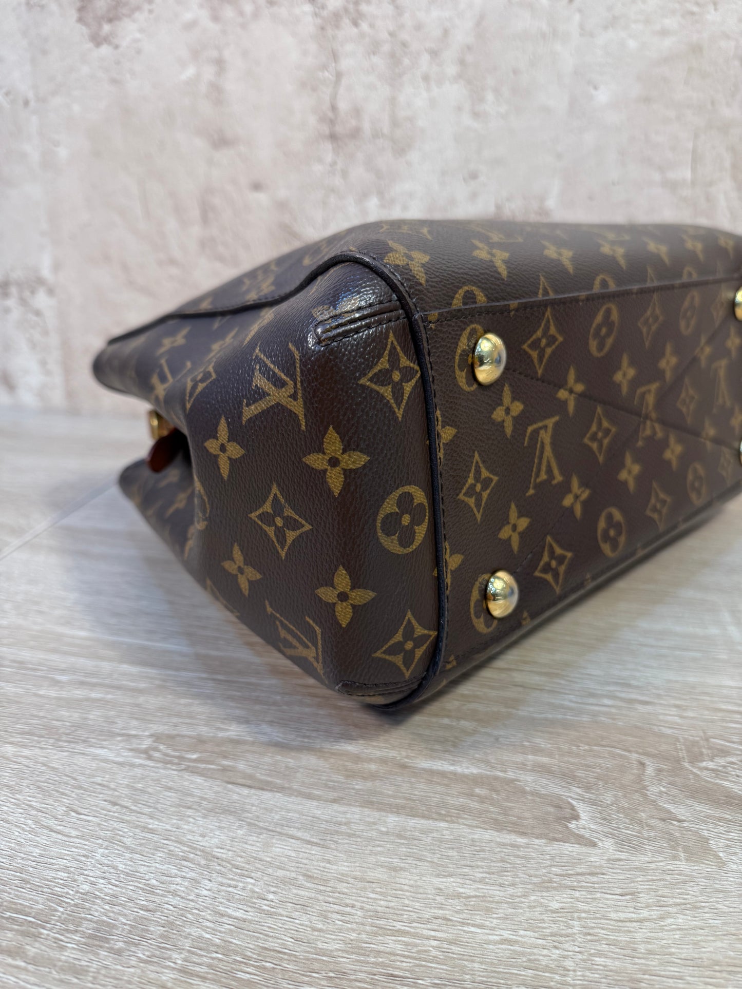 Louis Vuitton Monogram Montaigne MM