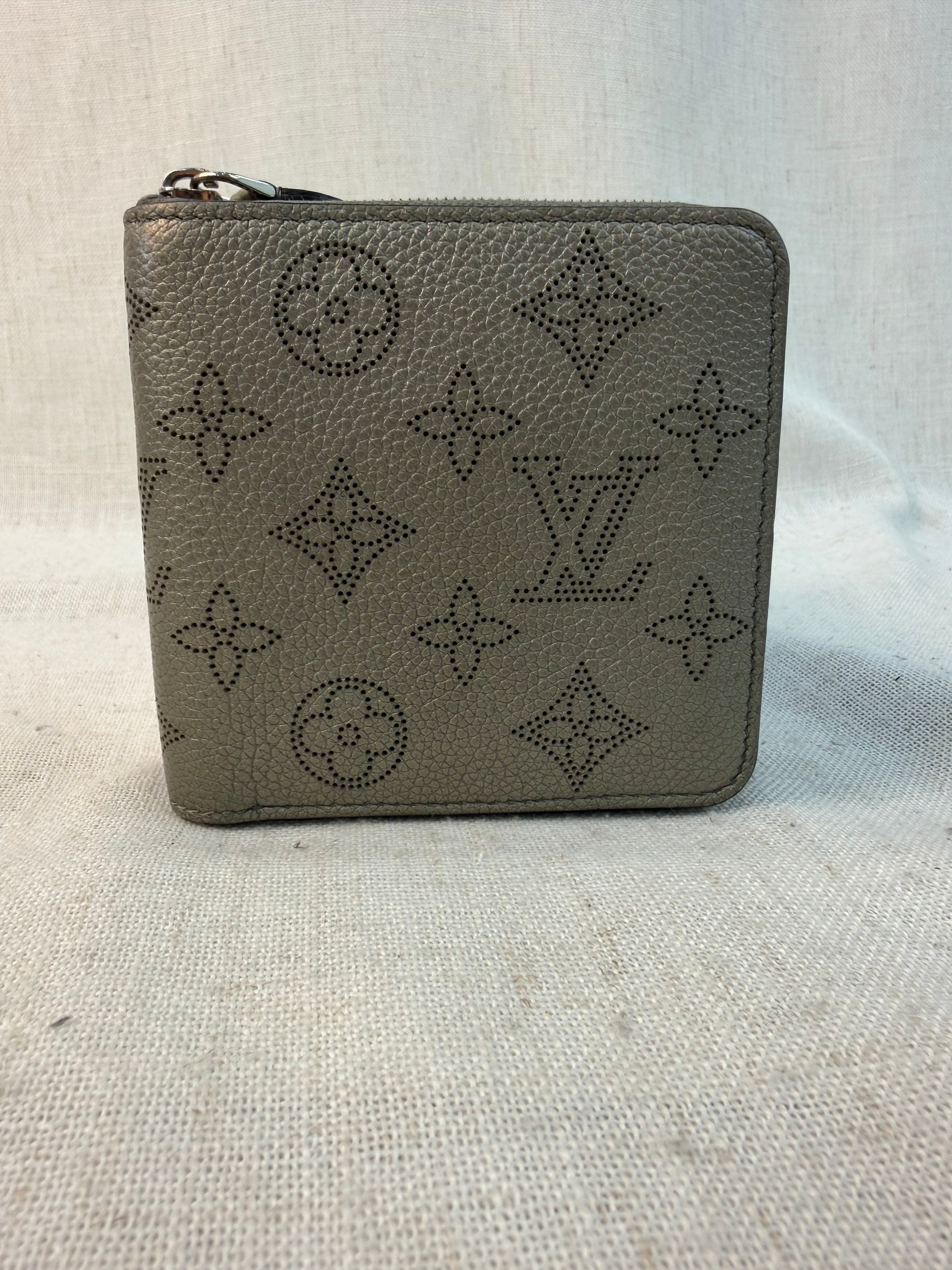 Louis Vuitton Monogram Silver Mahina Zippy Compact Wallet