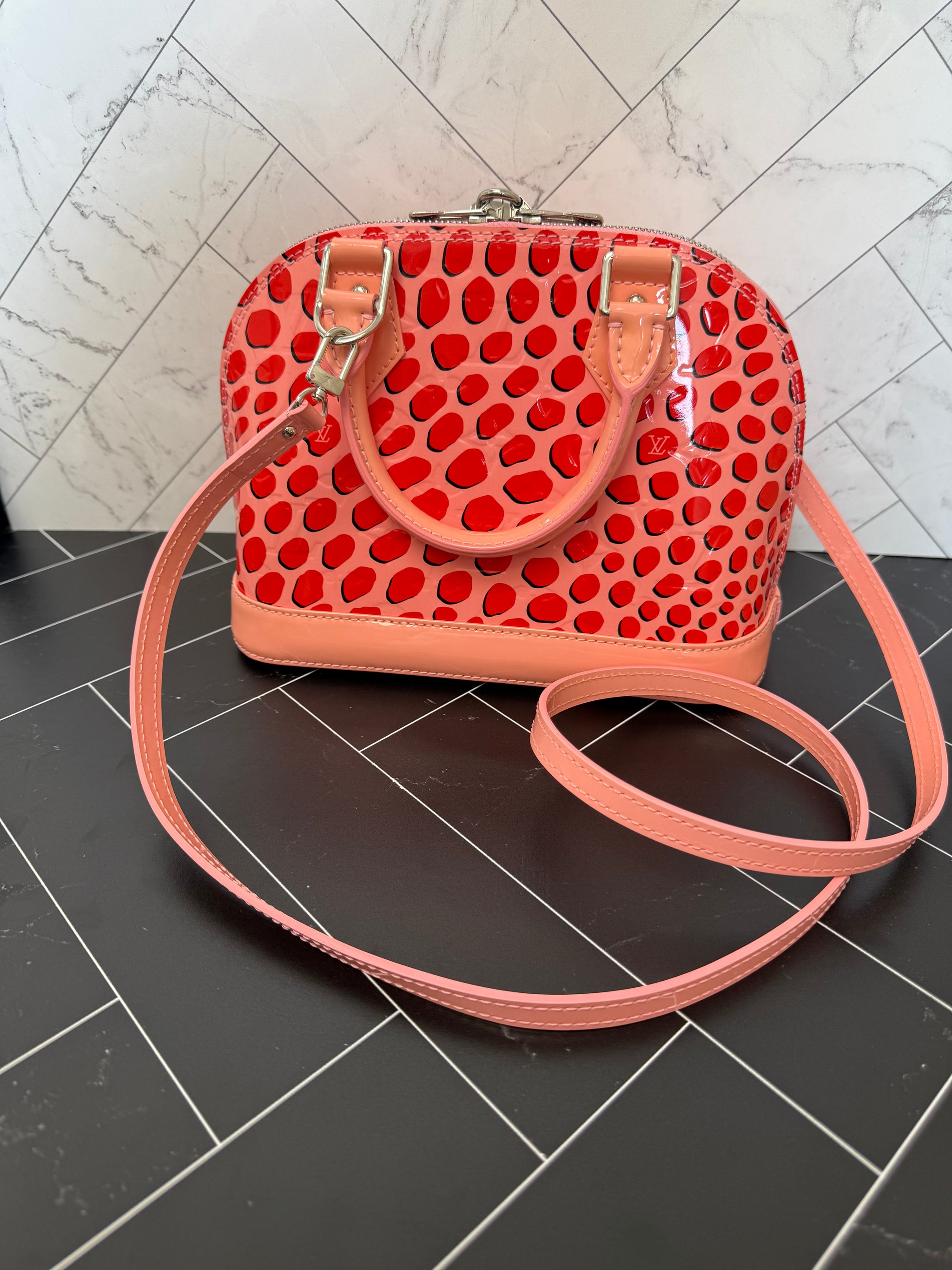 BRAND NEW- Louis Vuitton Pink Vernis Jungle Dots Alma BB