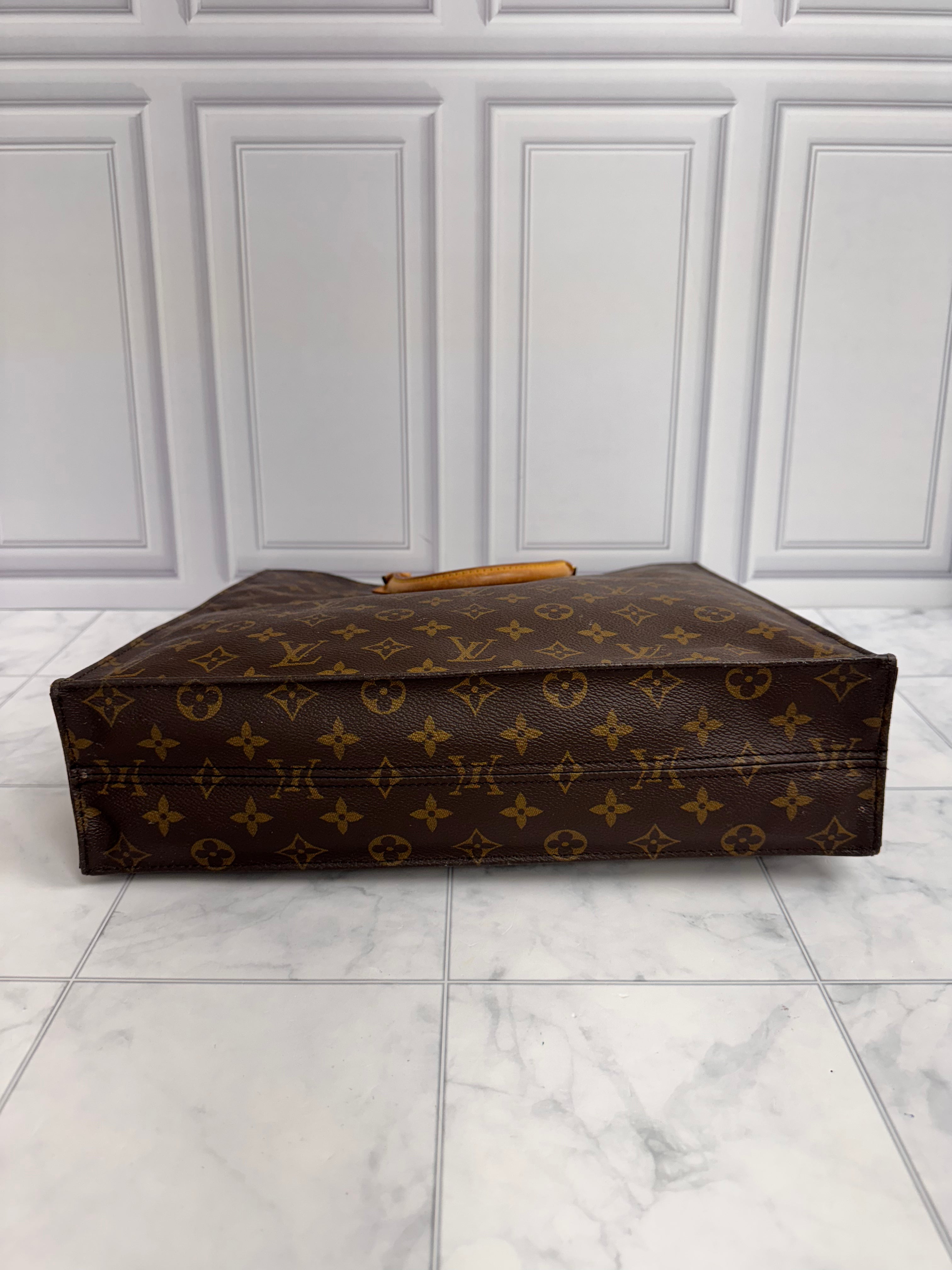 Louis Vuitton Monogram Sac Plat