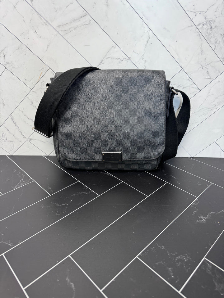 Louis Vuitton Damier Graphite Messenger Bag