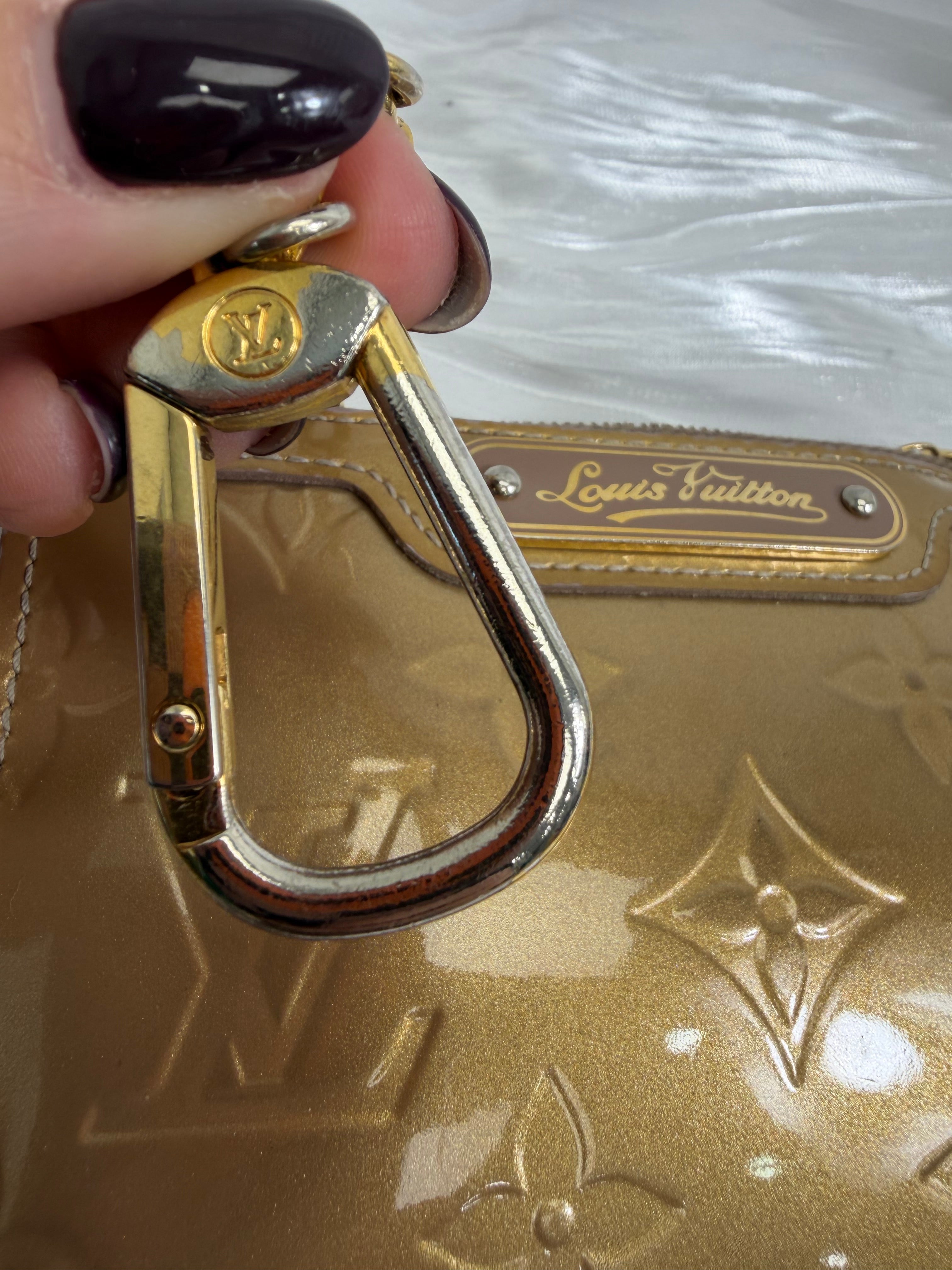 Louis Vuitton Bronze Vernis Pochette Cles