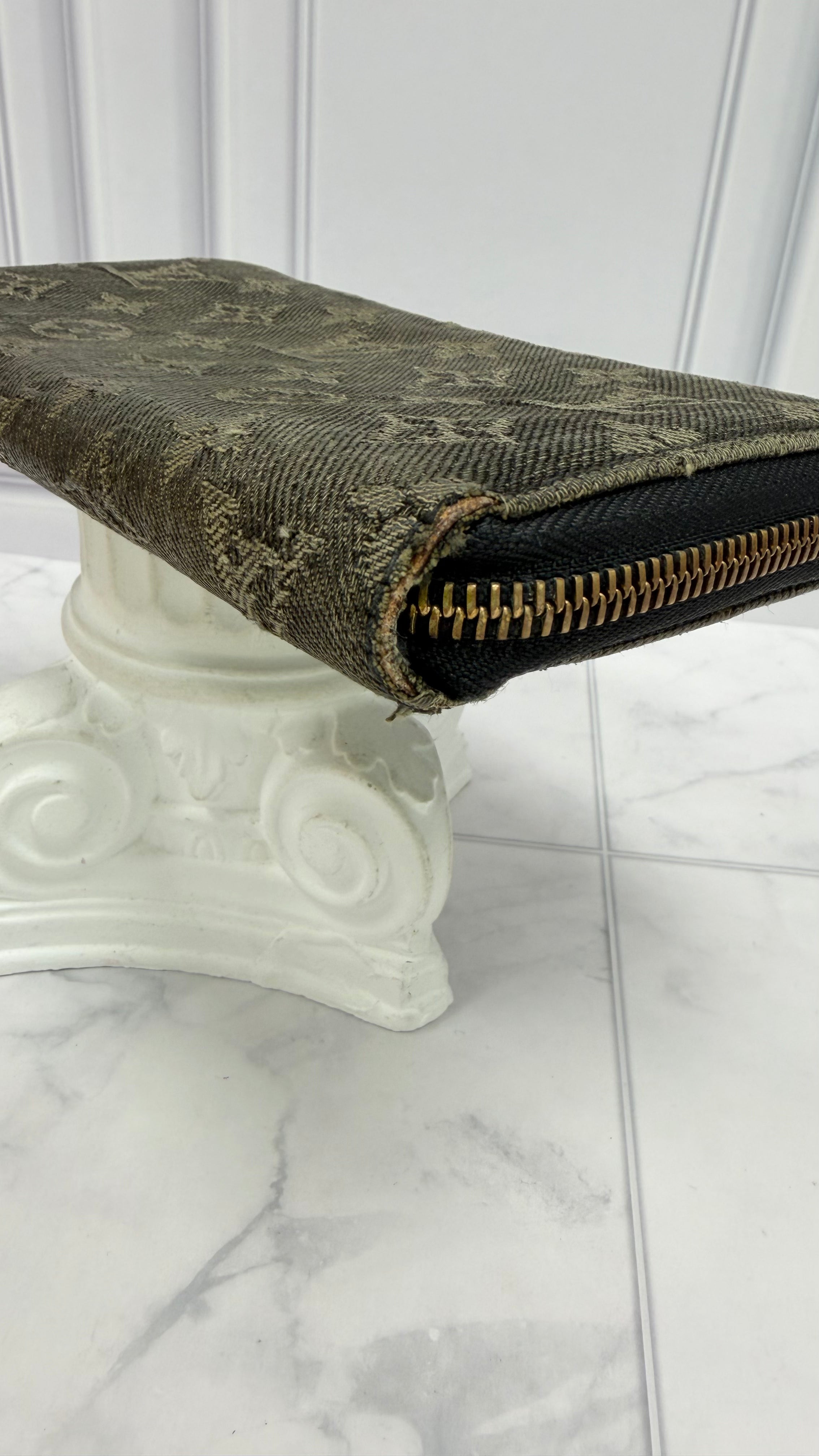 Louis Vuitton Black Denim Zippy Wallet