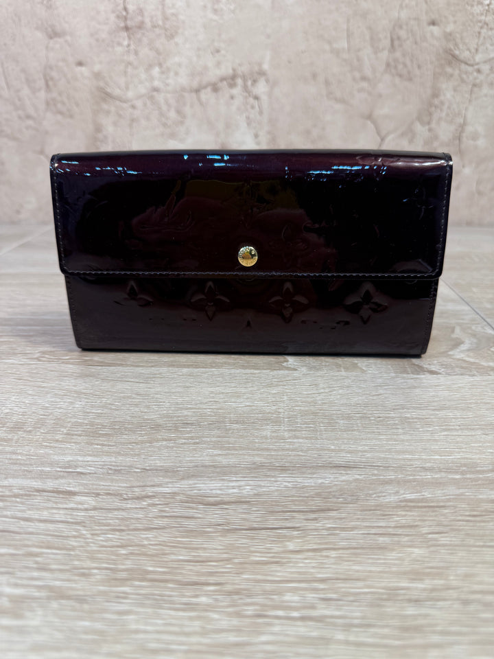 Louis Vuitton Burgundy Vernis Sarah Wallet