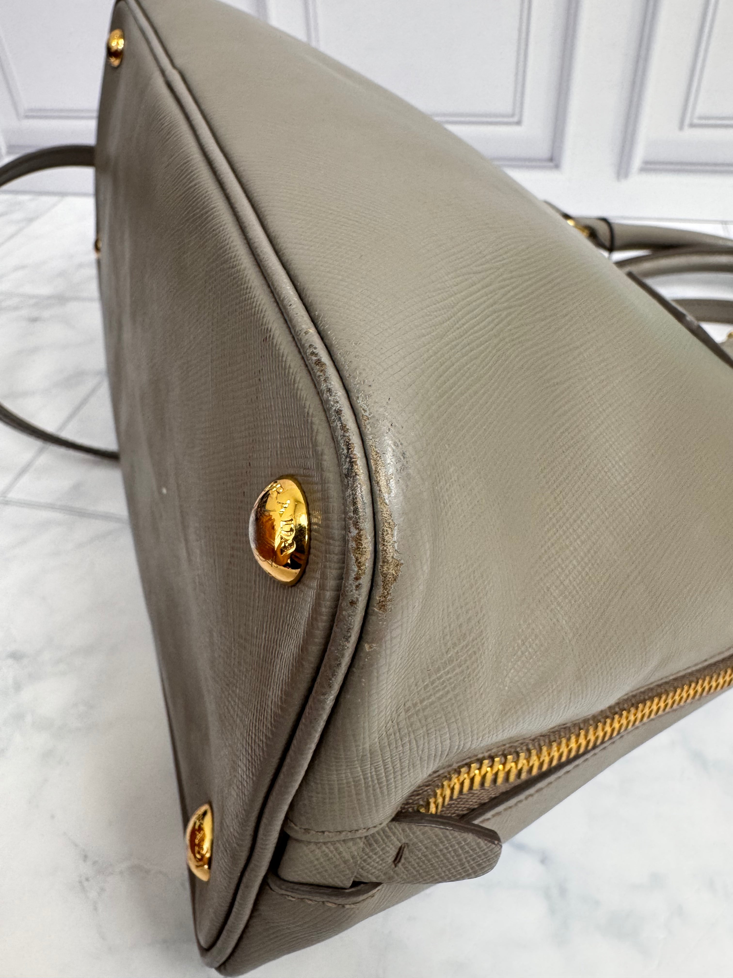 *DONS DROP* Prada Clay Grey Saffiano Leather Medium Promenade Bag