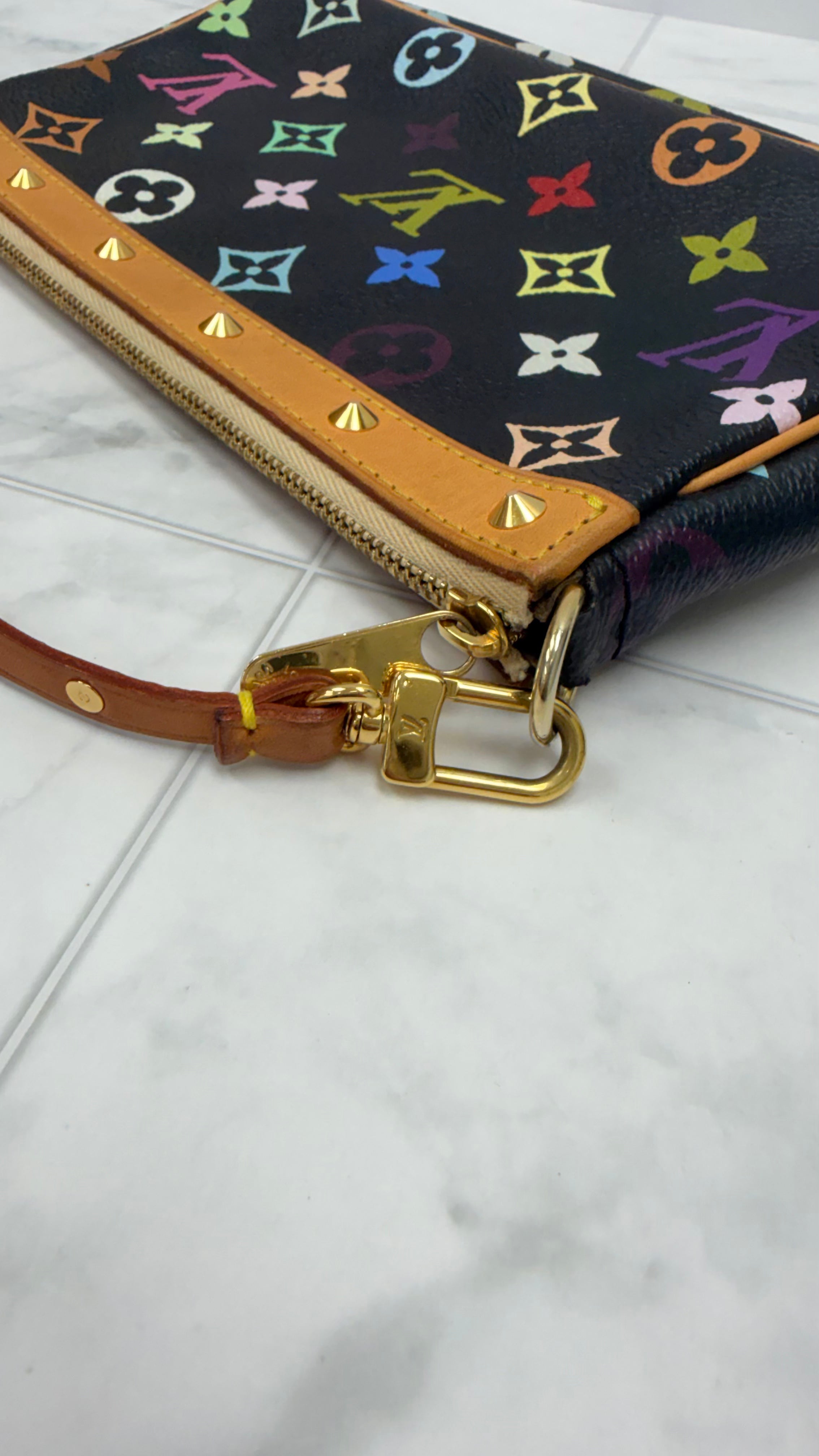 *DONS DROP*Louis Vuitton Black Multicolor Monogram Accessories Pochette
