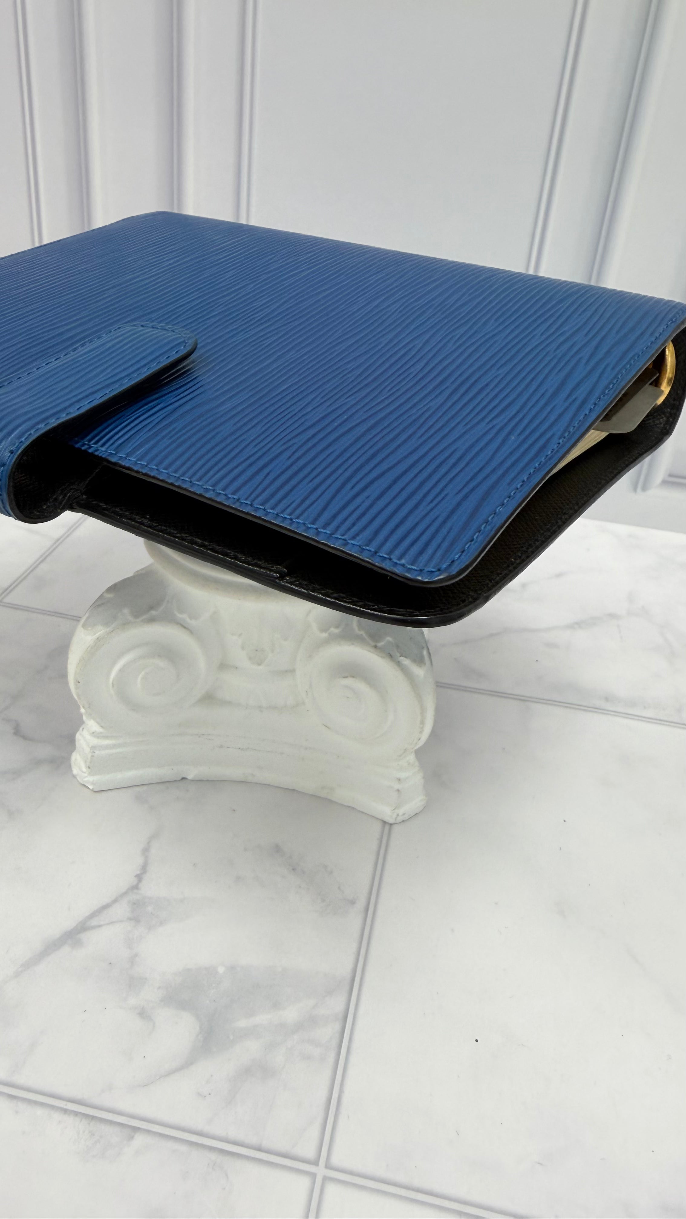 Louis Vuitton Blue Epi Leather Passport Agenda MM