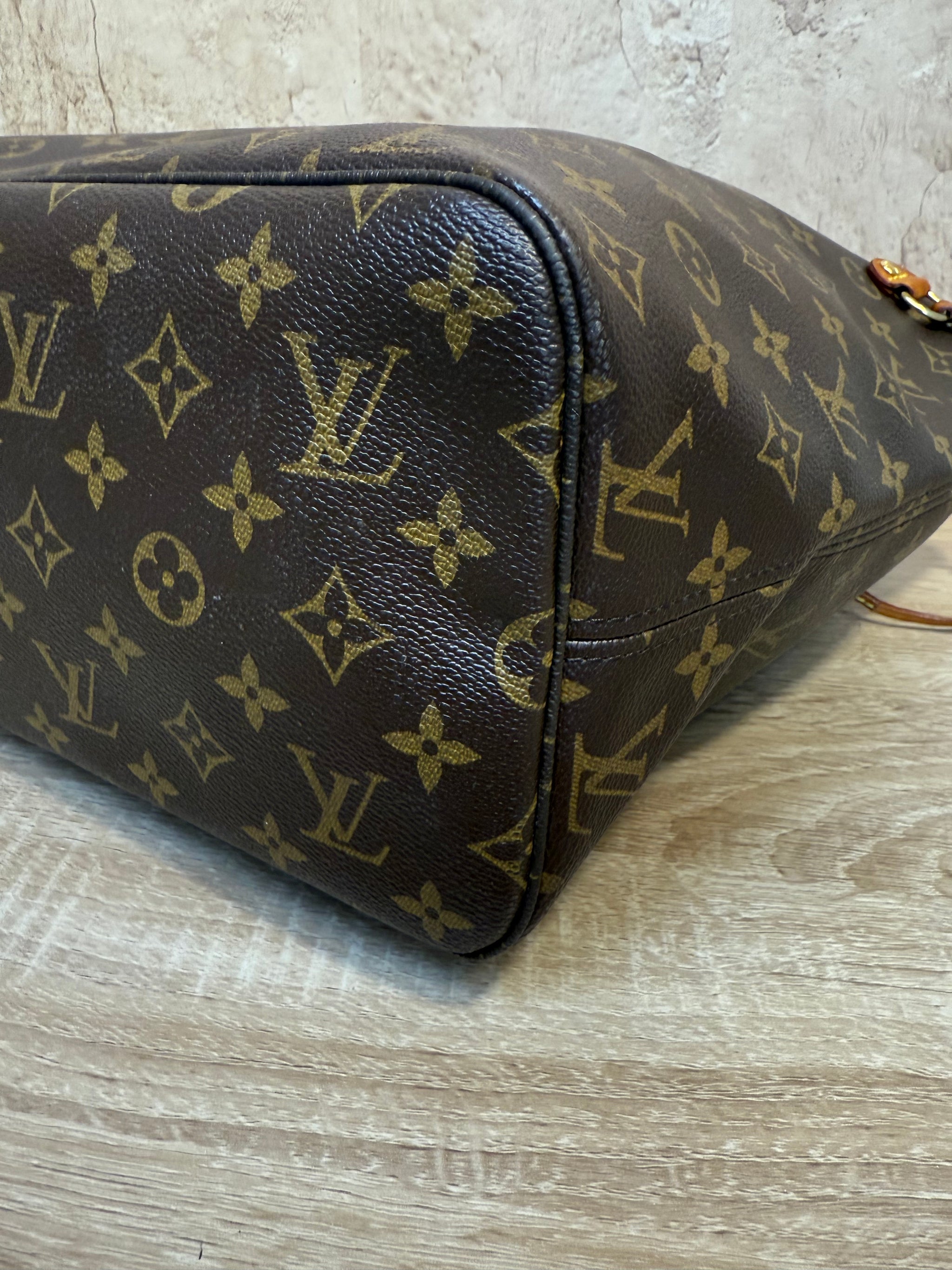 Louis Vuitton Monogram Neverfull MM