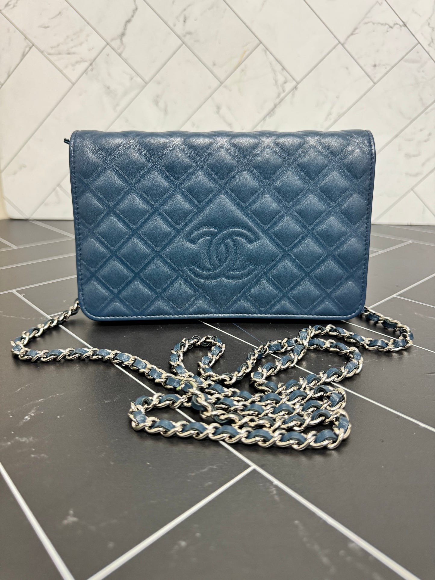 LIKE NEW Chanel Blue Diamond Quilted Lambskin CC Wallet on Chain