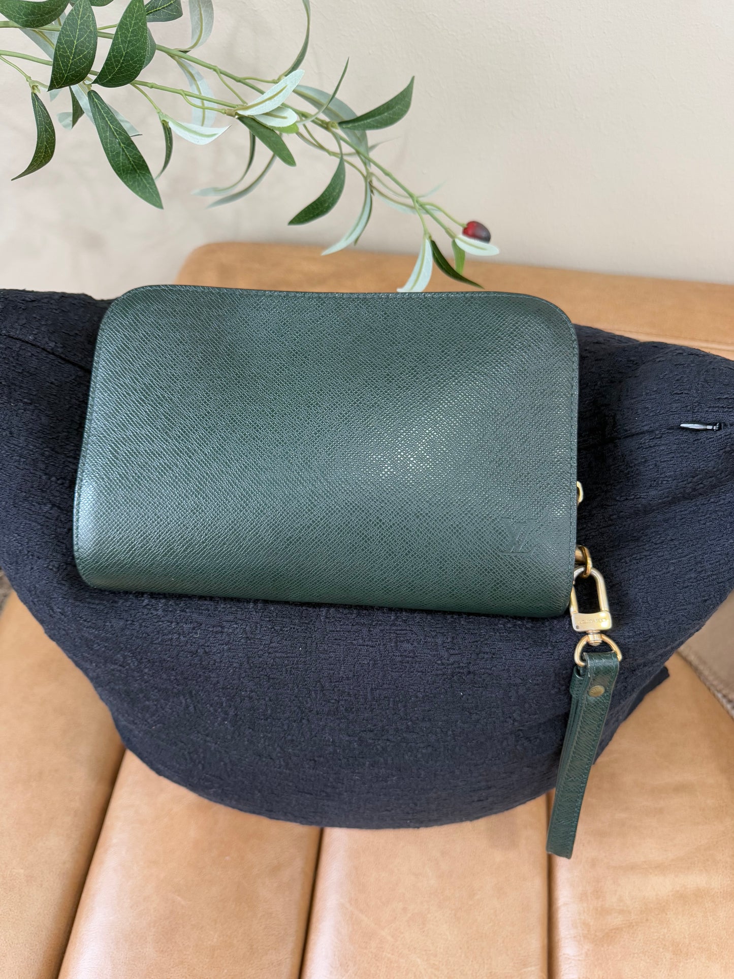 Louis Vuitton Green Taiga Leather Clutch