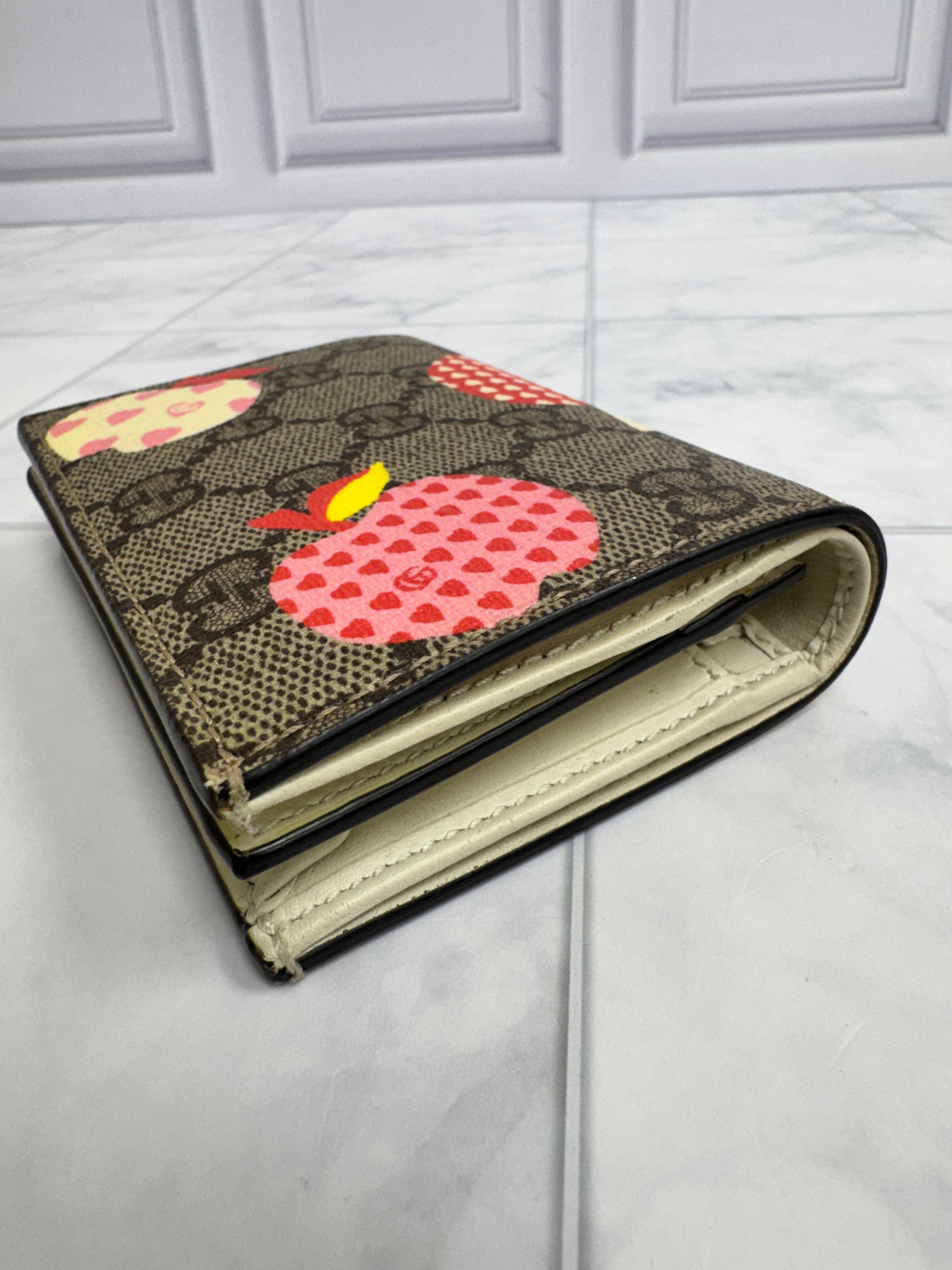 Gucci GG Supreme Canvas Apple Print Compact Wallet