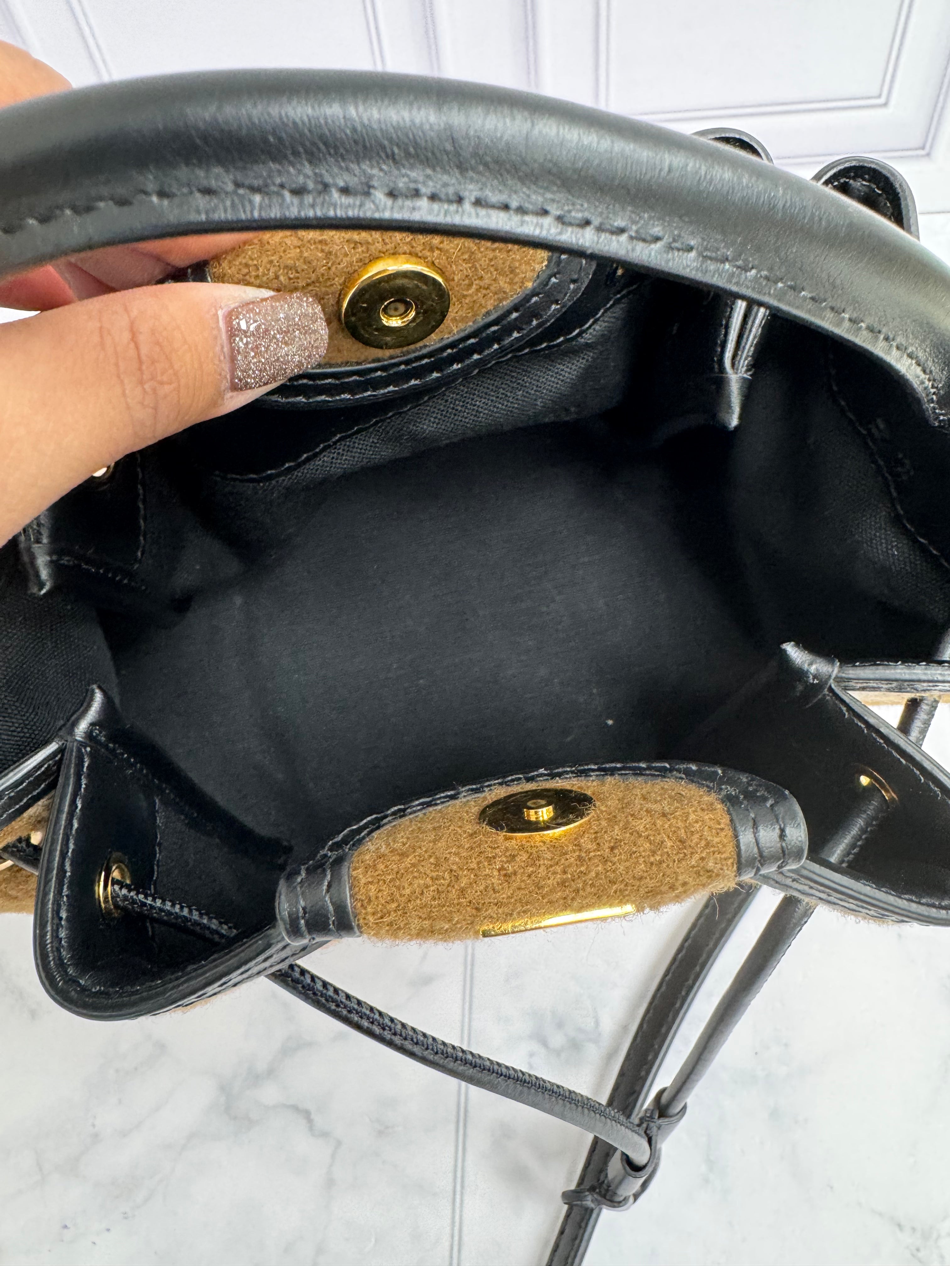 *DONS DROP* Burberry Brown Striped Wool Blanket Bucket Bag