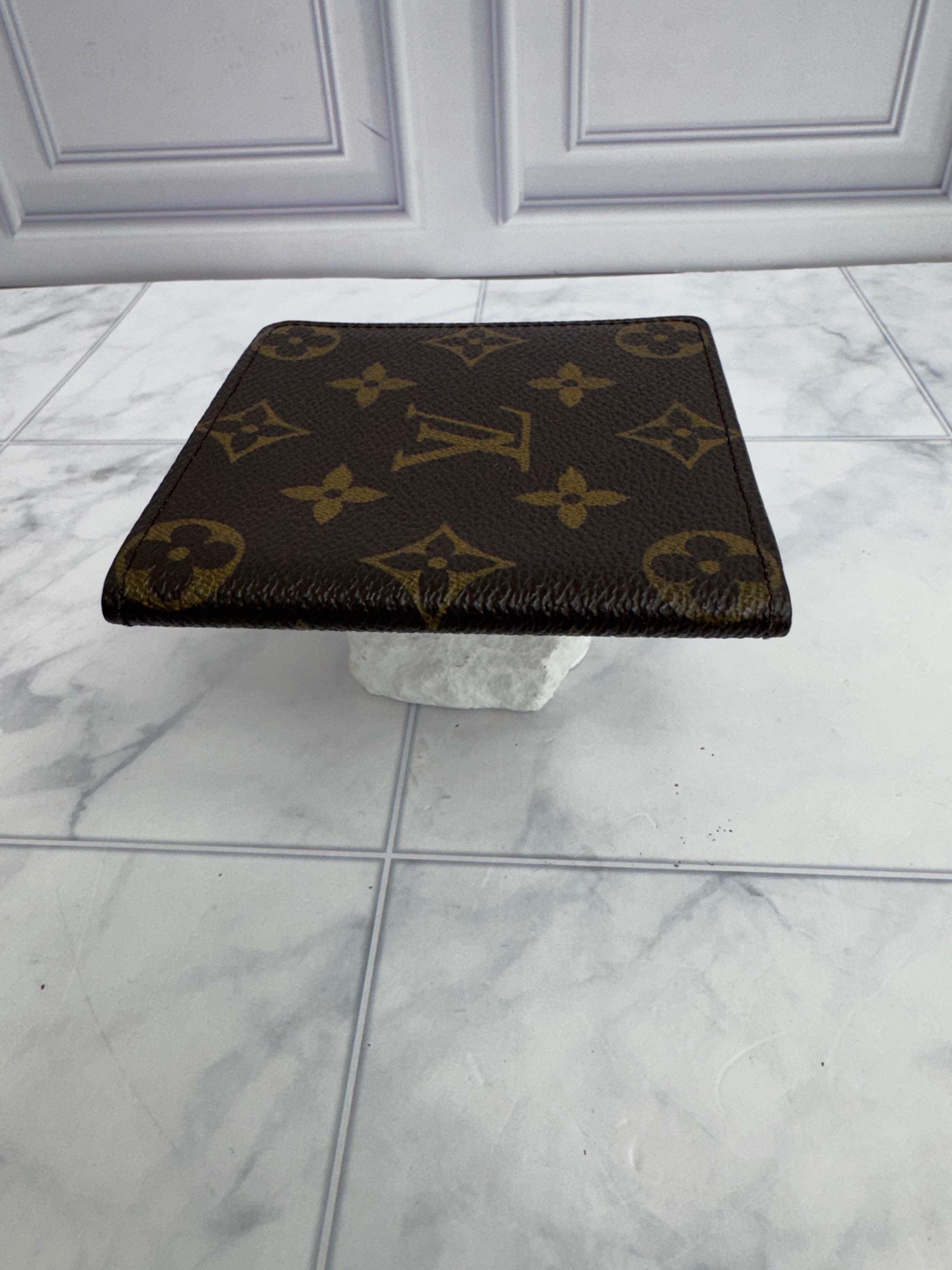 Louis Vuitton Monogram Bifold Wallet