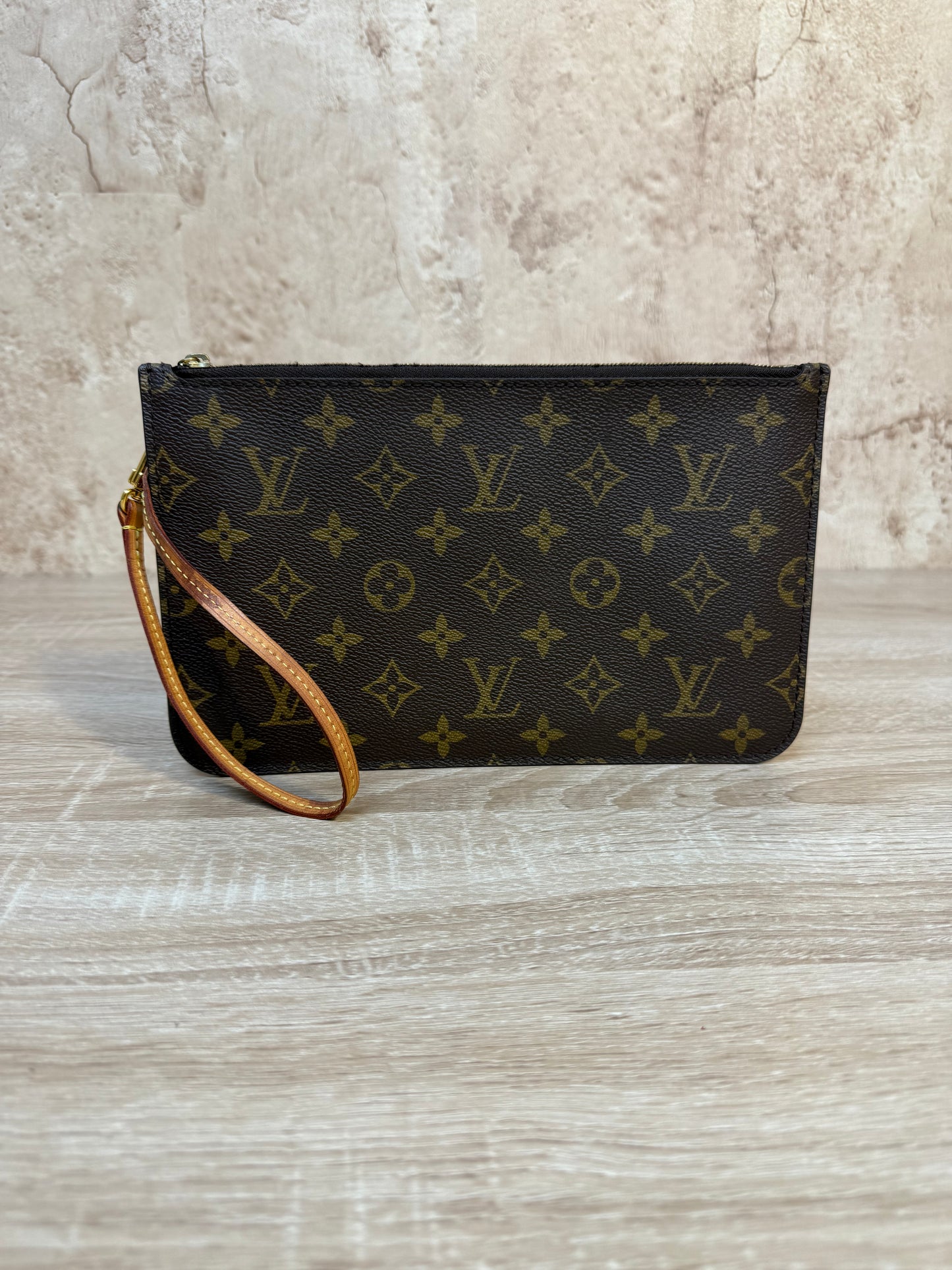 Louis Vuitton Monogram Neverfull MM Pouch