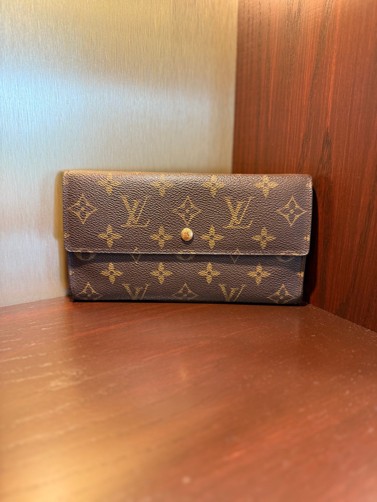 Louis Vuitton Monogram International Wallet