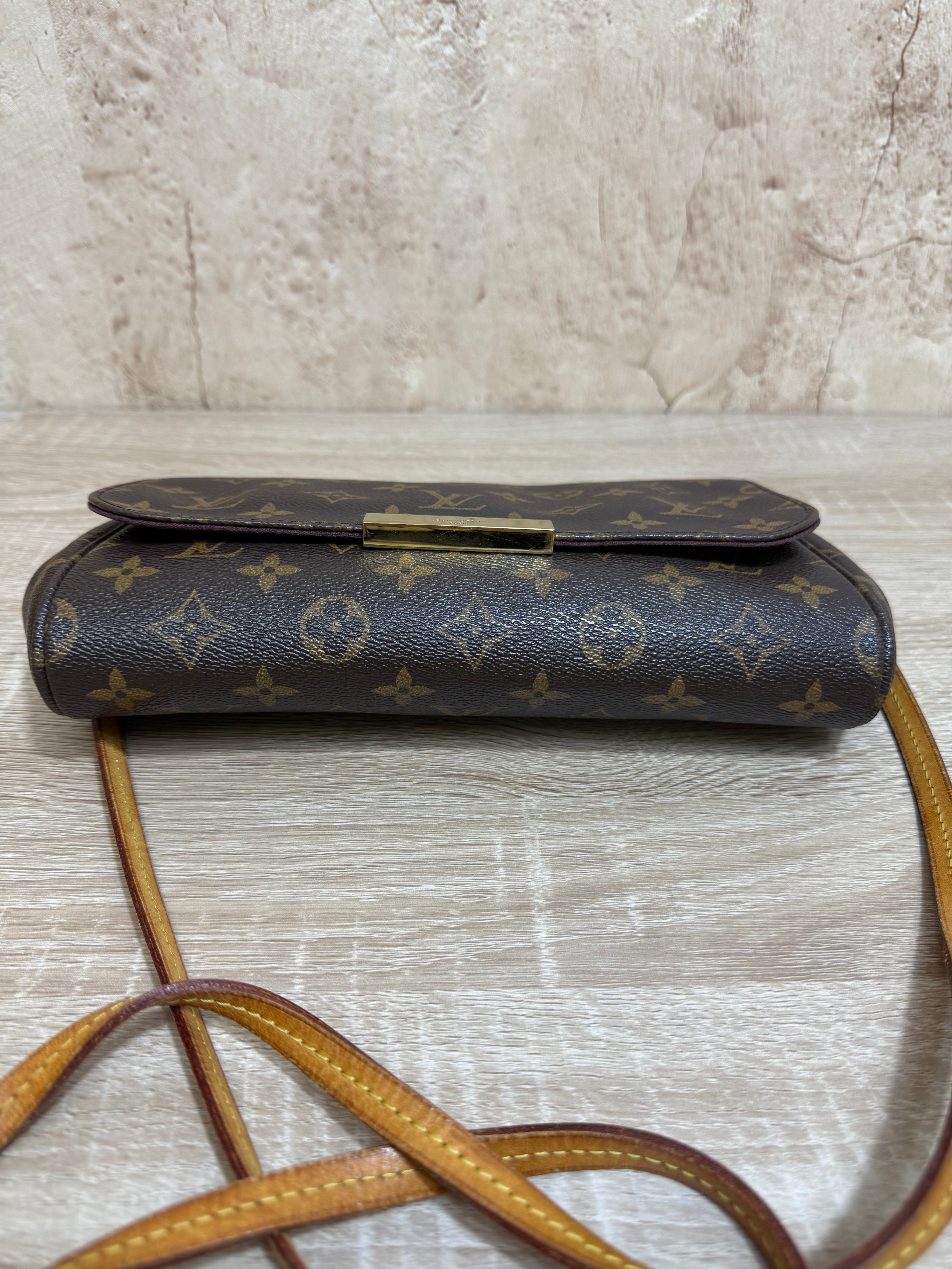 Louis Vuitton Monogram Favorite MM Crossbody Bag