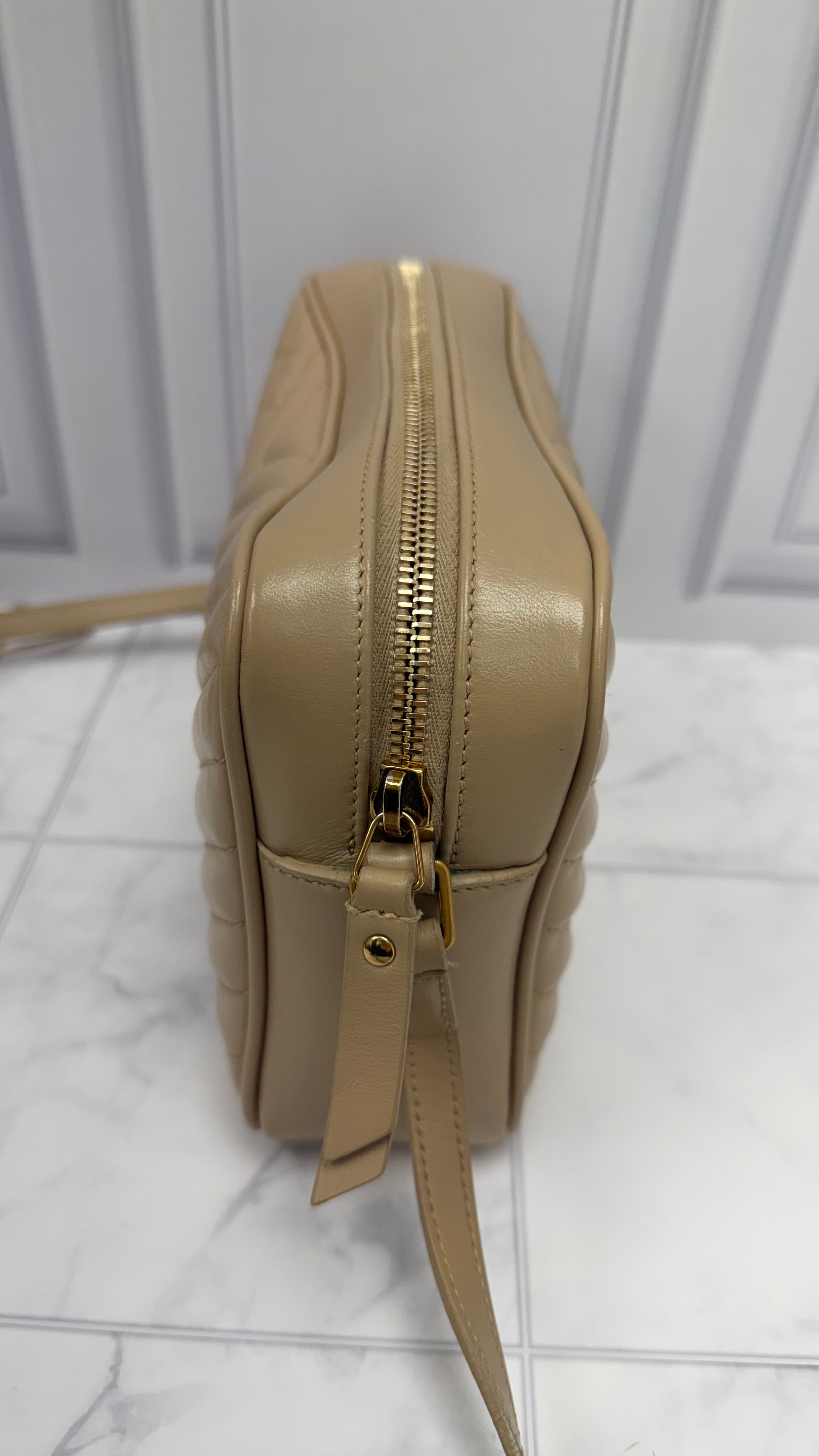 *DONS DROP* Saint Laurent YSL Nude Chevron Quilted Leather Lou Camera Bag