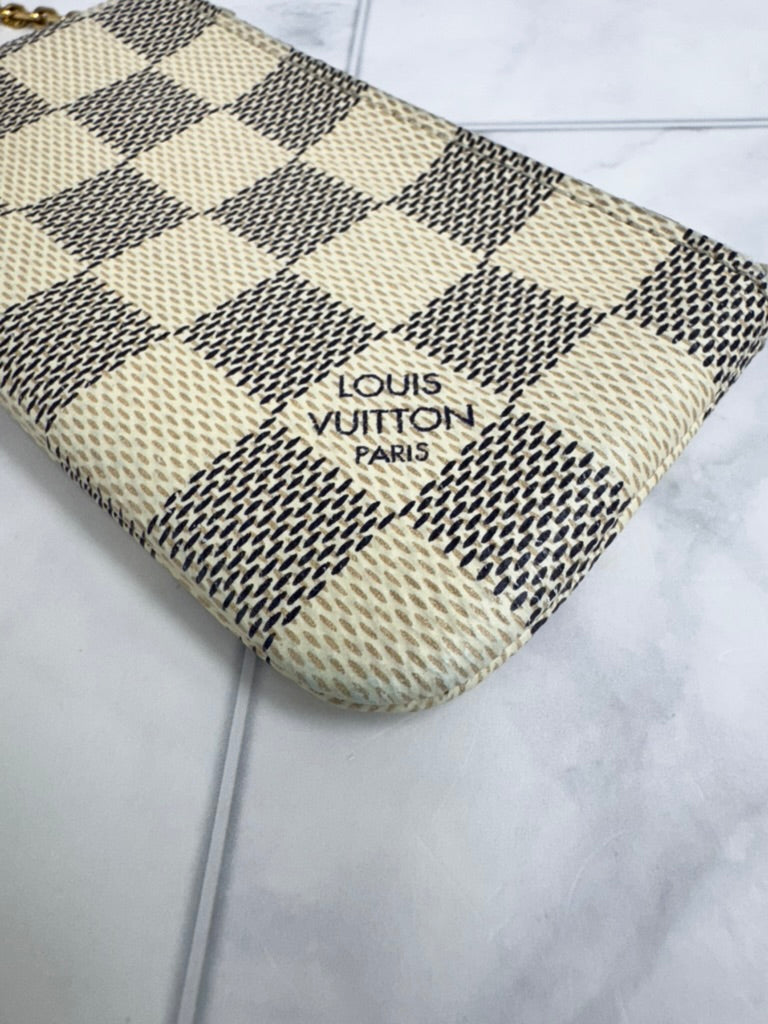 Louis Vuitton Damier Azur Key Cles