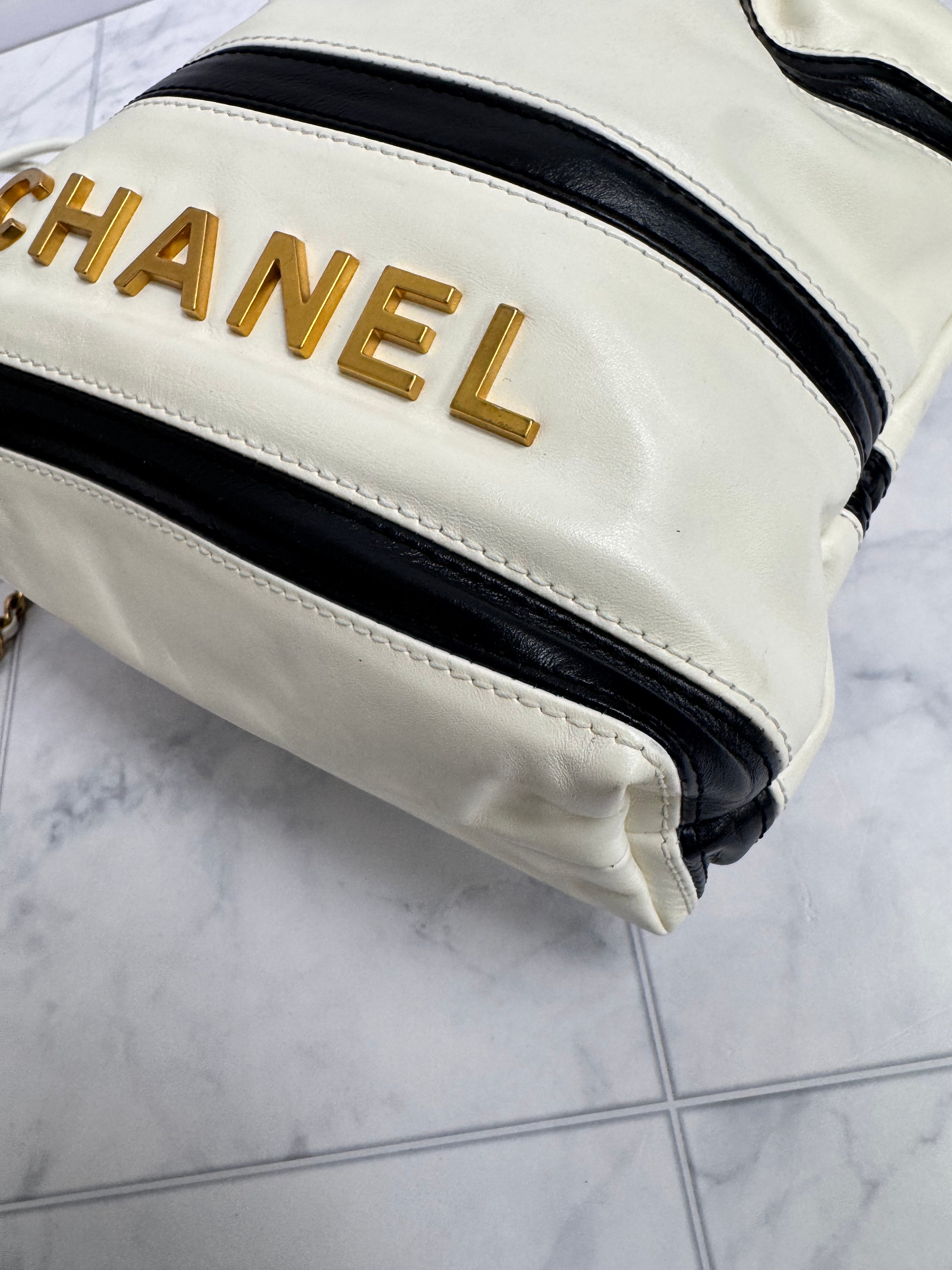 *DONS DROP* Chanel White & Black Shiny Calfskin Mini Chanel 22 Bag
