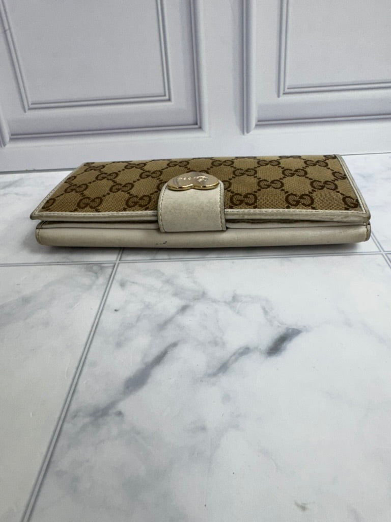 Gucci GG Canvas Lovely Heart Long Wallet