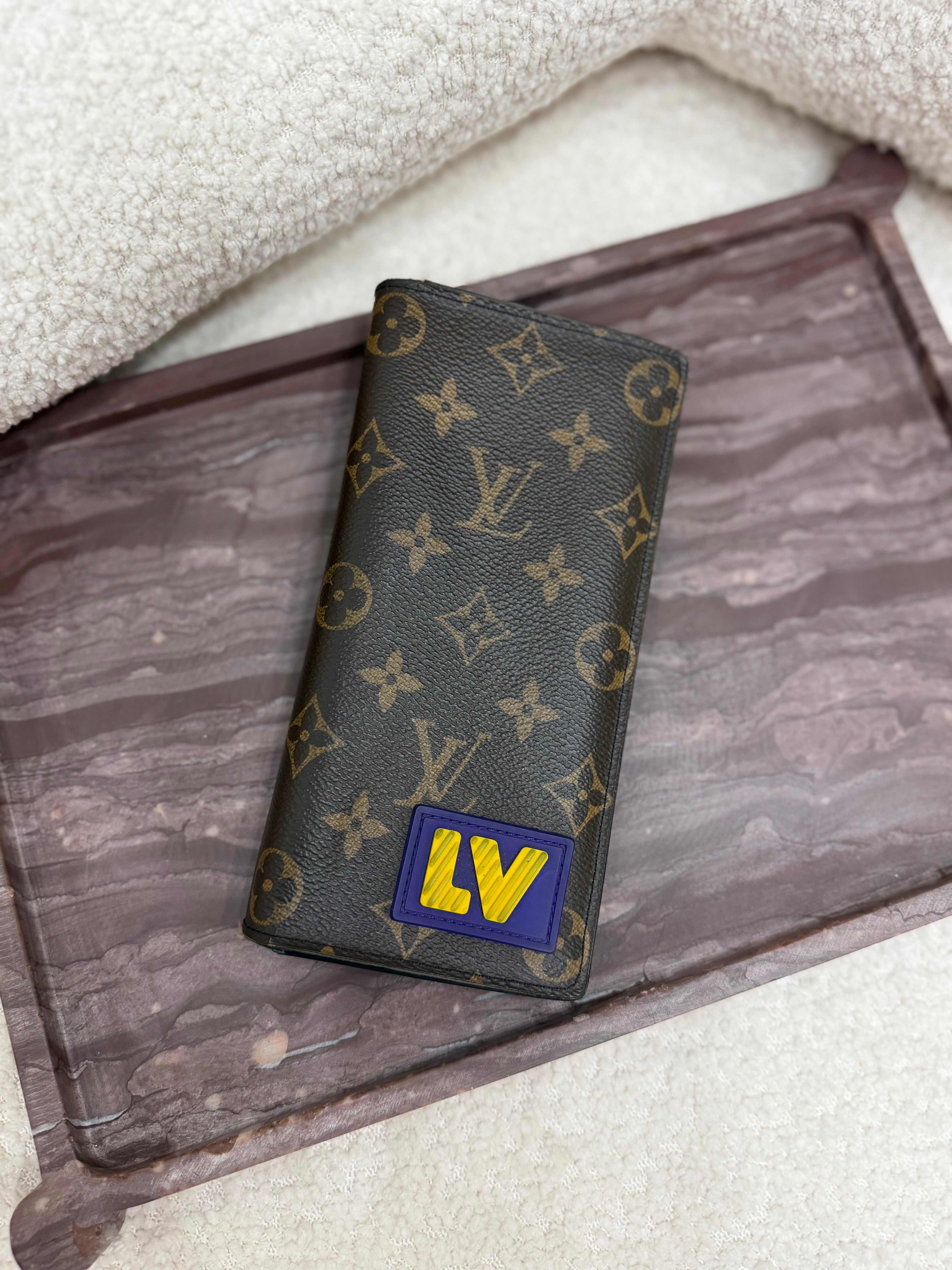 Louis Vuitton Monogram Limited Edition Brazza Wallet