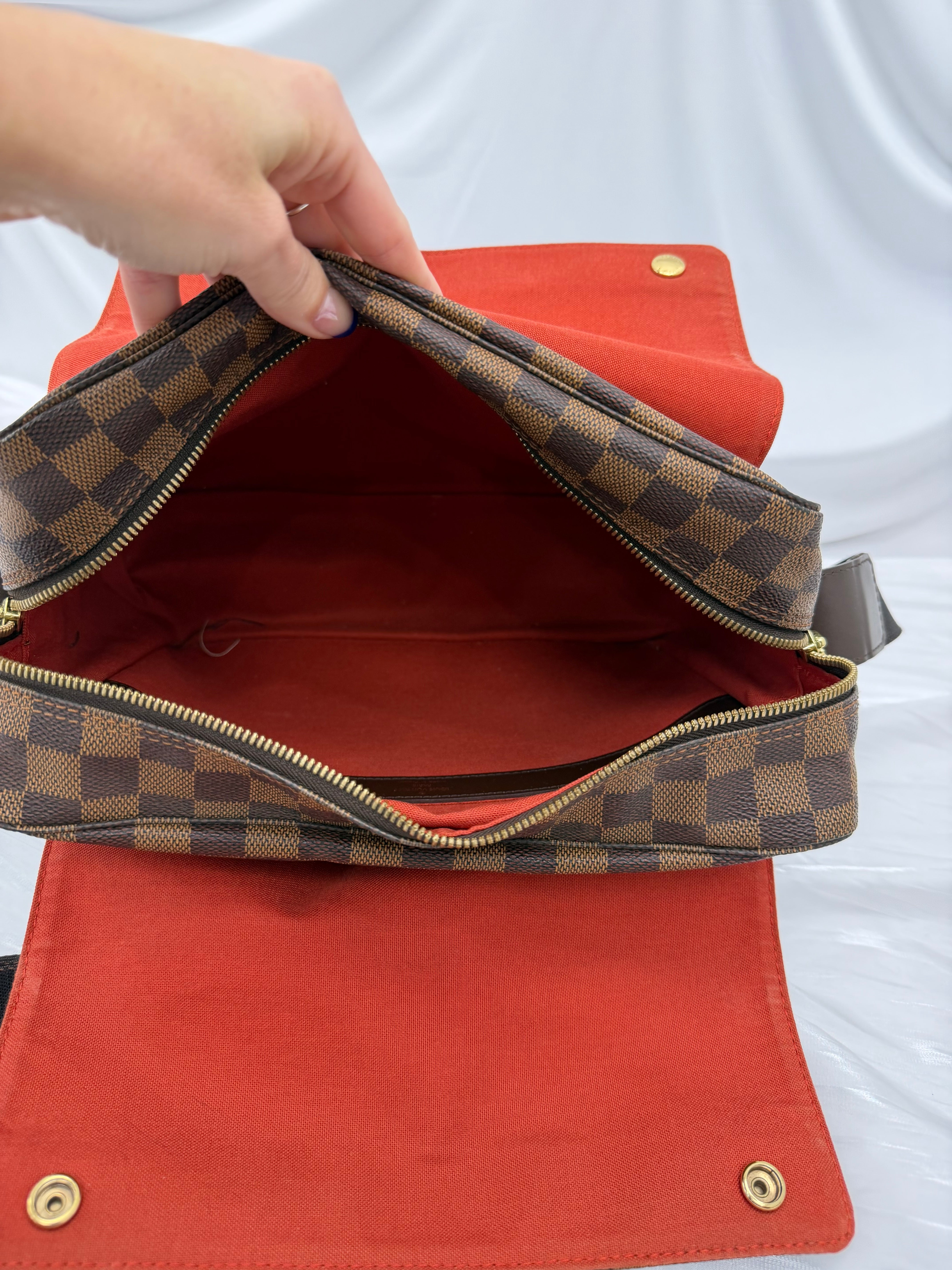 Louis Vuitton Damier Ebene Naviglio Messenger Bag