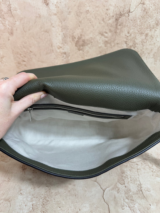 BRAND NEW- Gucci Olive Green Jumbo GG Messenger Bag