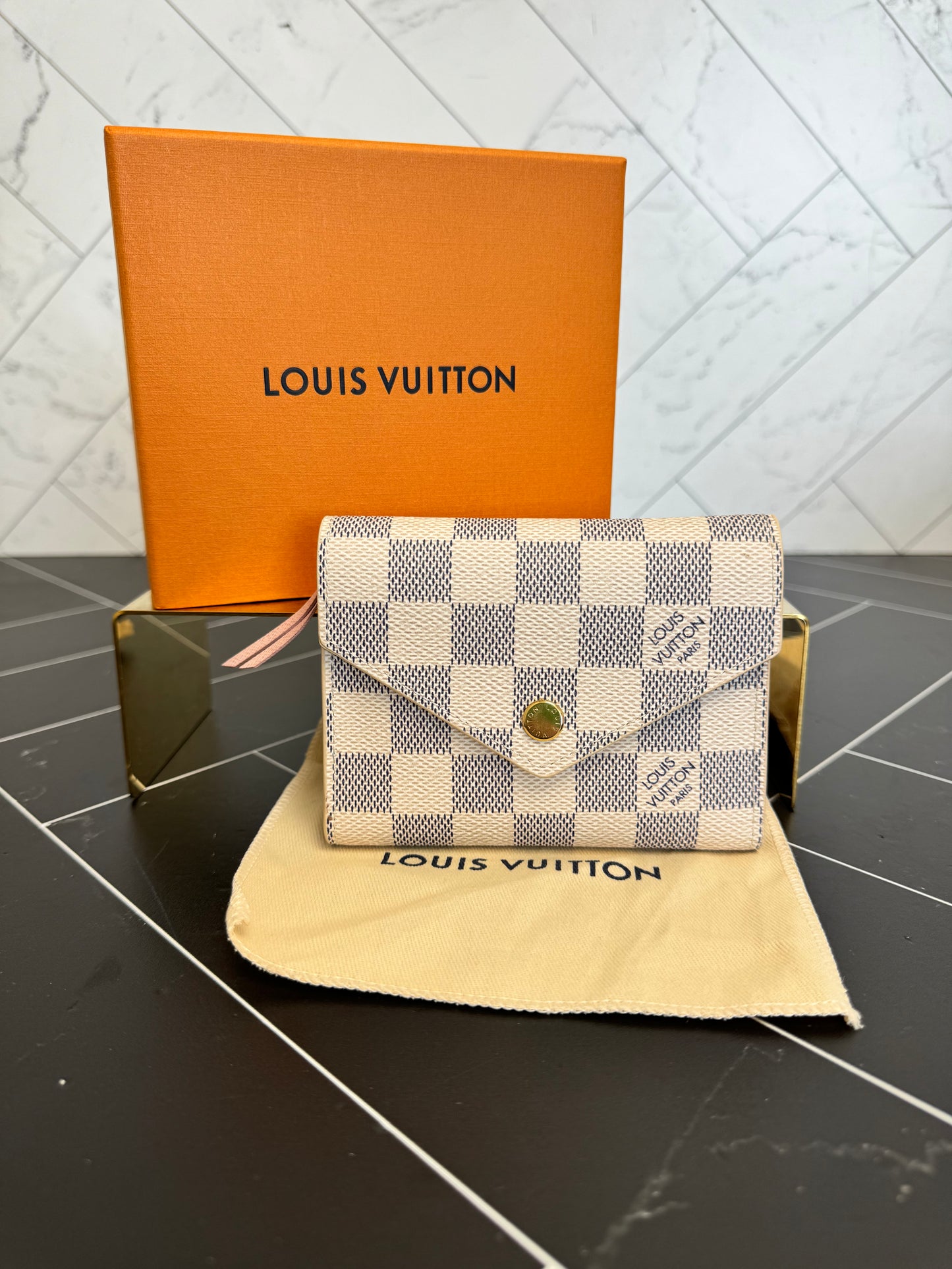 BRAND NEW Louis Vuitton Damier Azur & Ballerine Pink Victorine Wallet