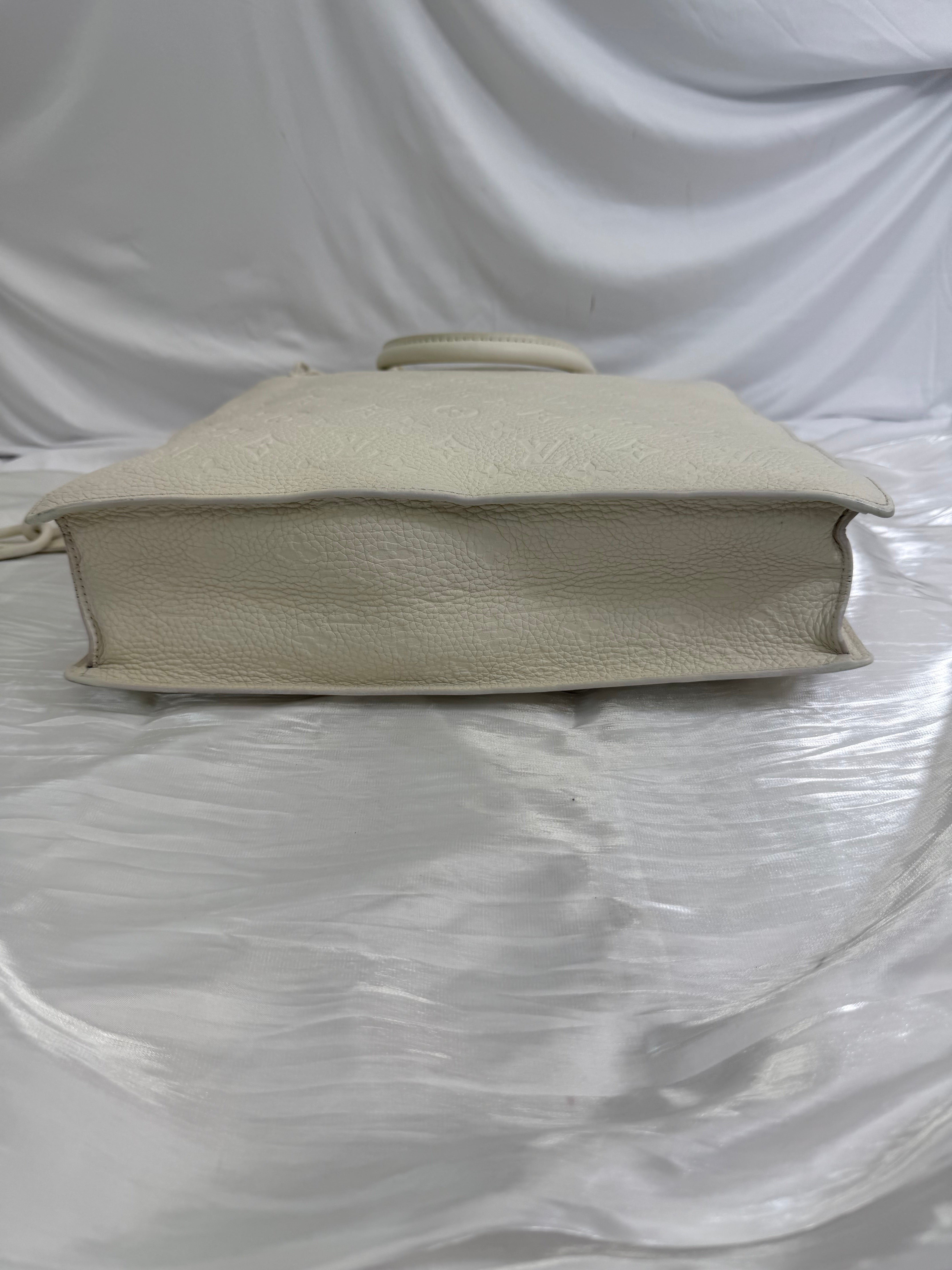 Louis Vuitton Monogram White Taurillon Sac Plat