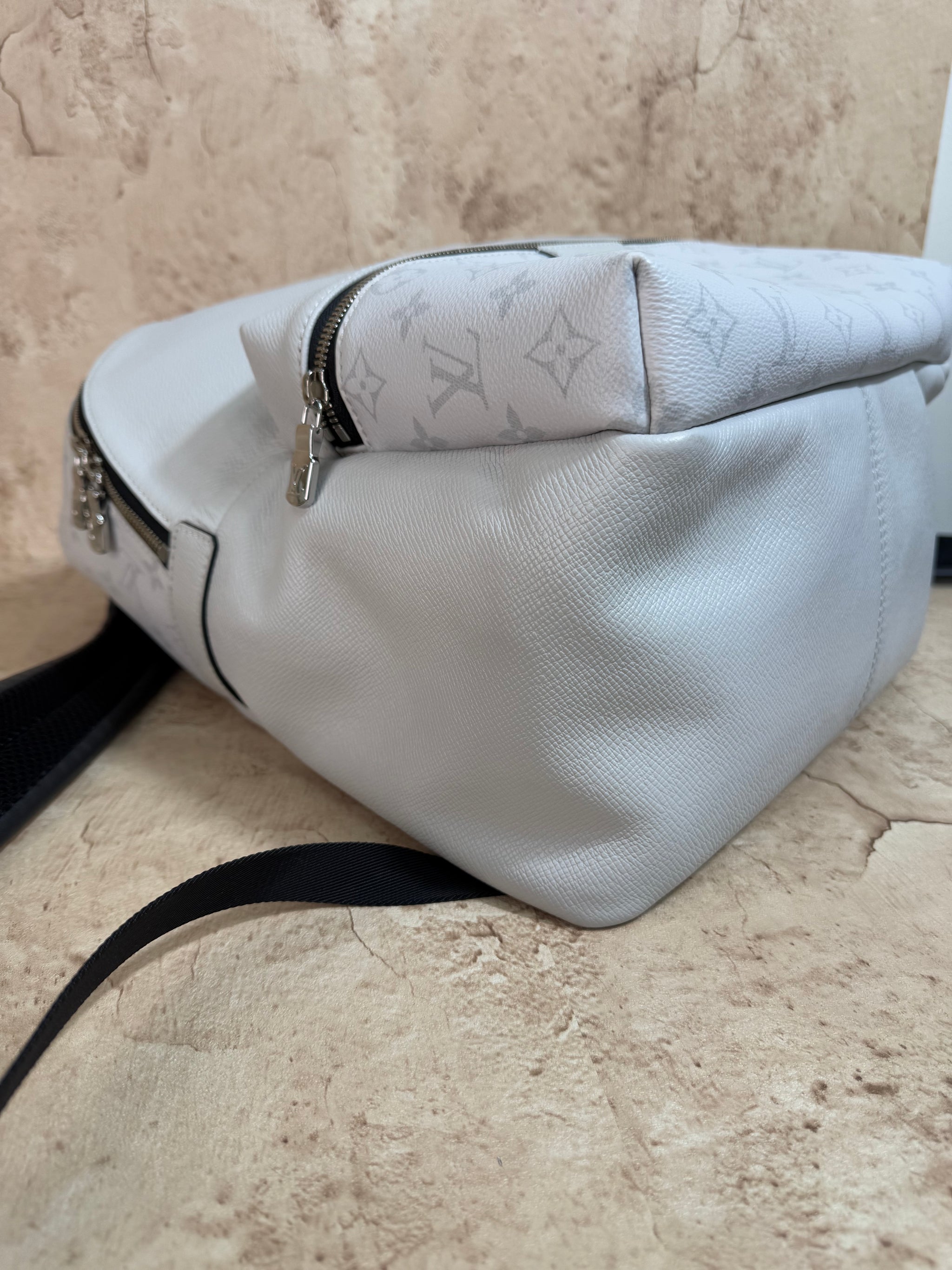 LIKE NEW- Louis Vuitton Antarctic Taigarama Discovery Backpack PM